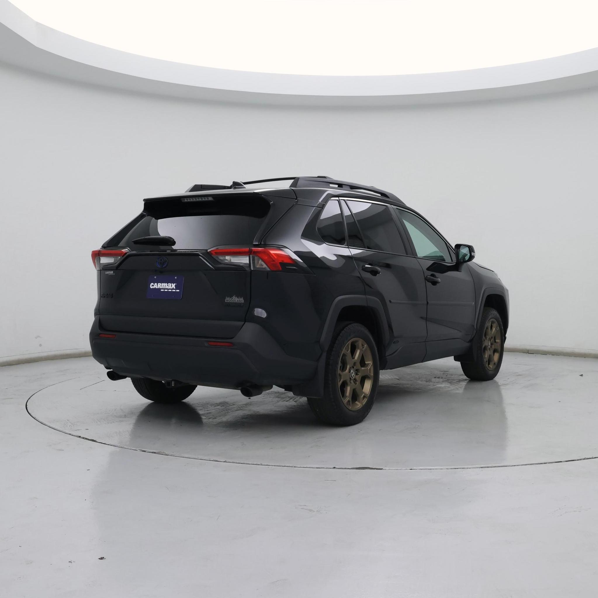 Thumbnail: 2024 Toyota RAV4 - 8