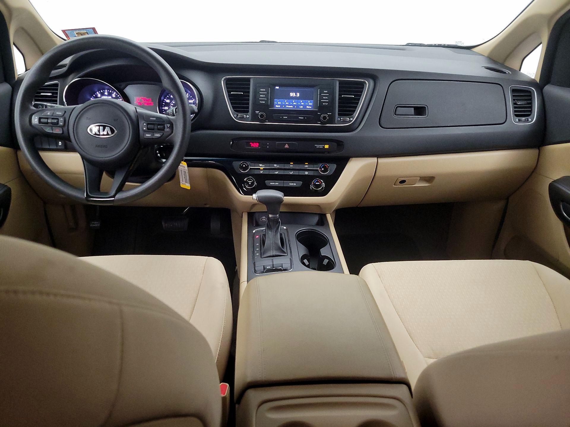 Thumbnail: 2018 Kia Sedona - 9