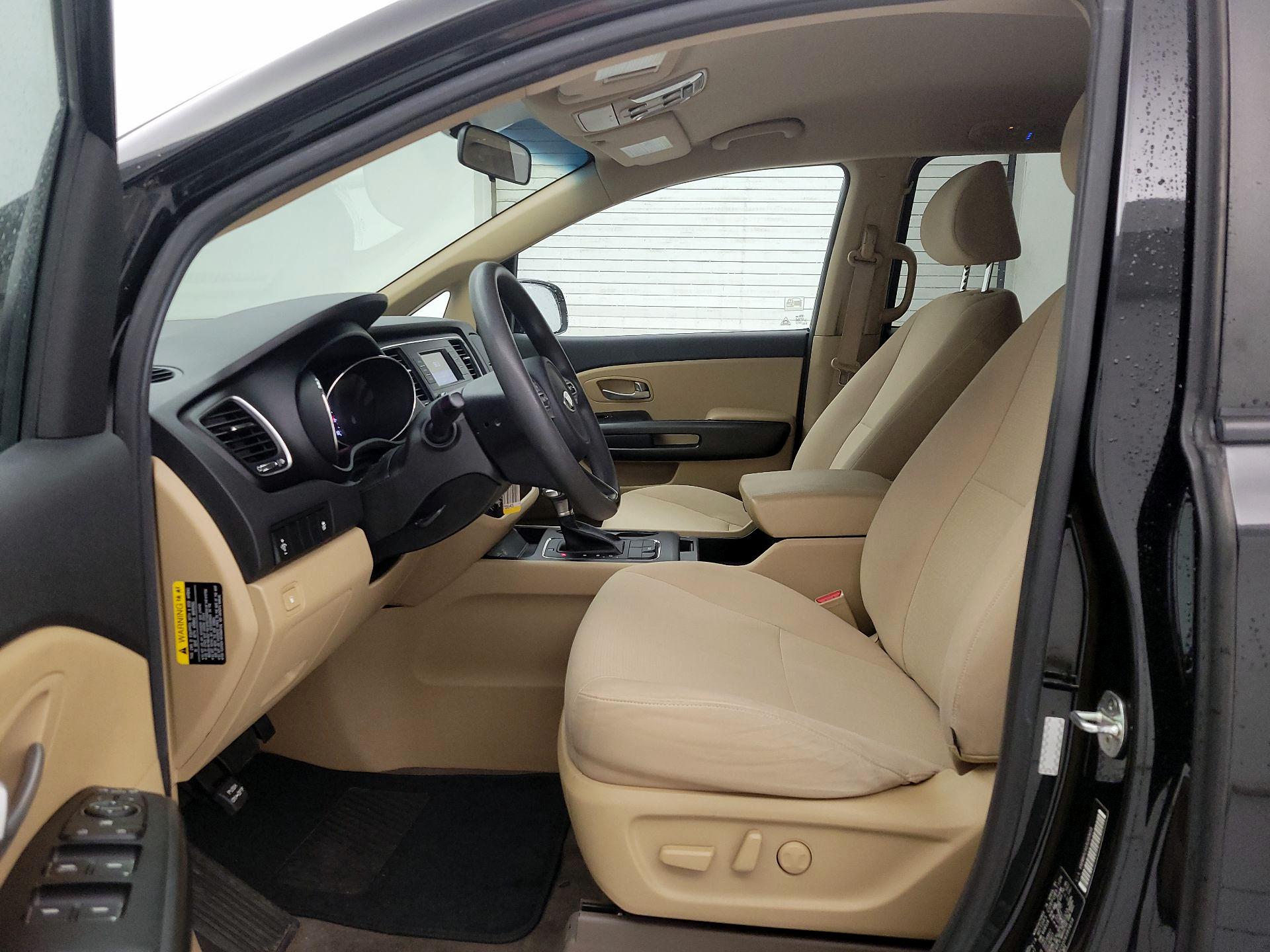 Thumbnail: 2018 Kia Sedona - 11