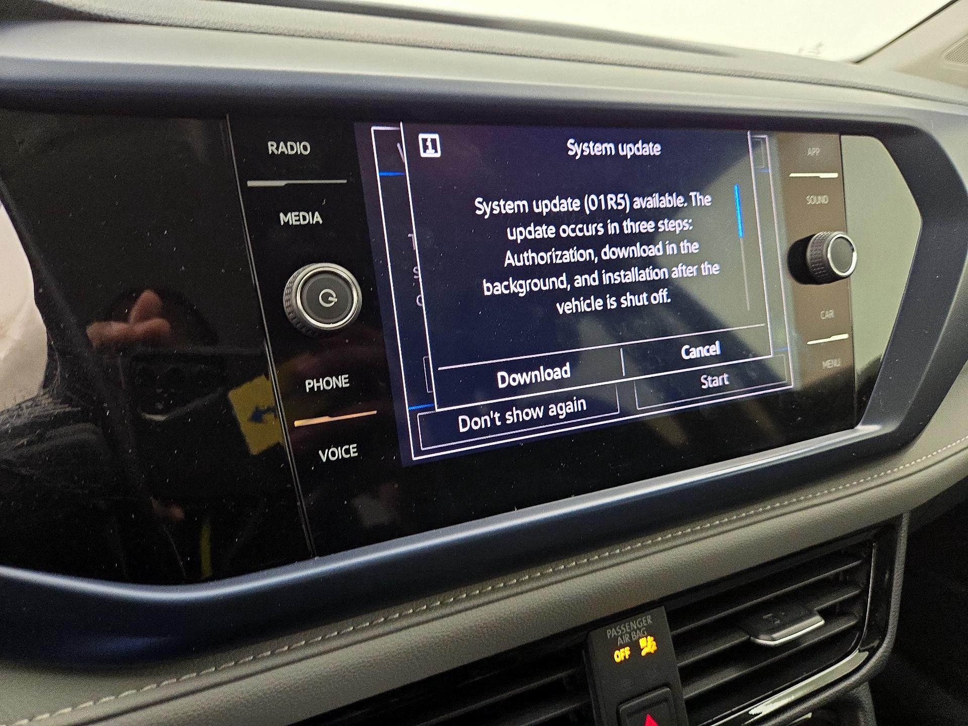 Thumbnail: 2024 Volkswagen Taos - 15