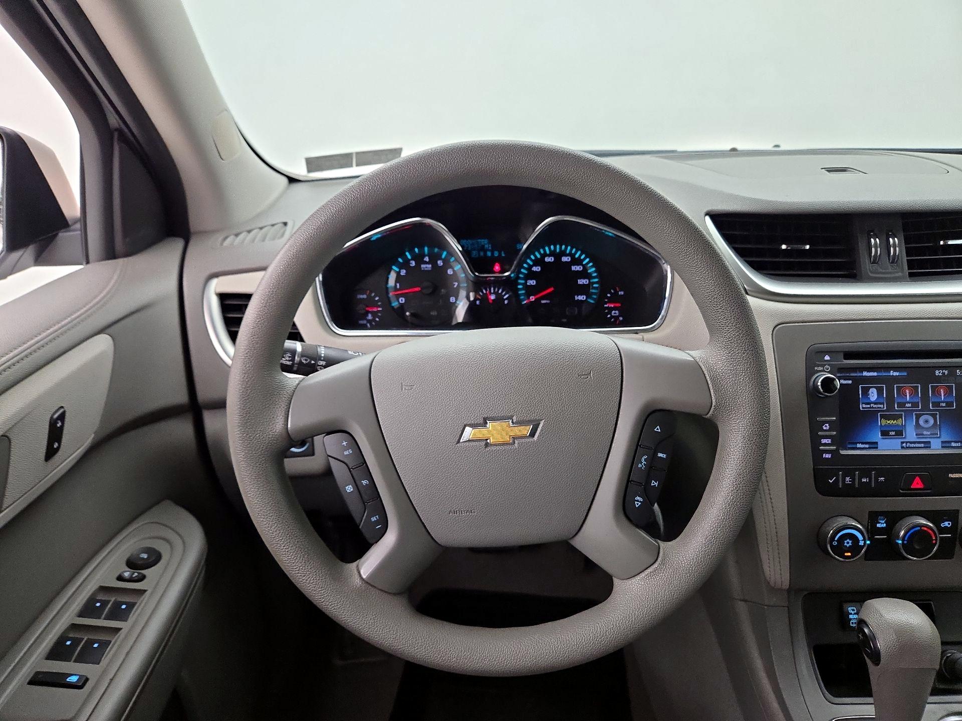 Thumbnail: 2017 Chevrolet Traverse - 10