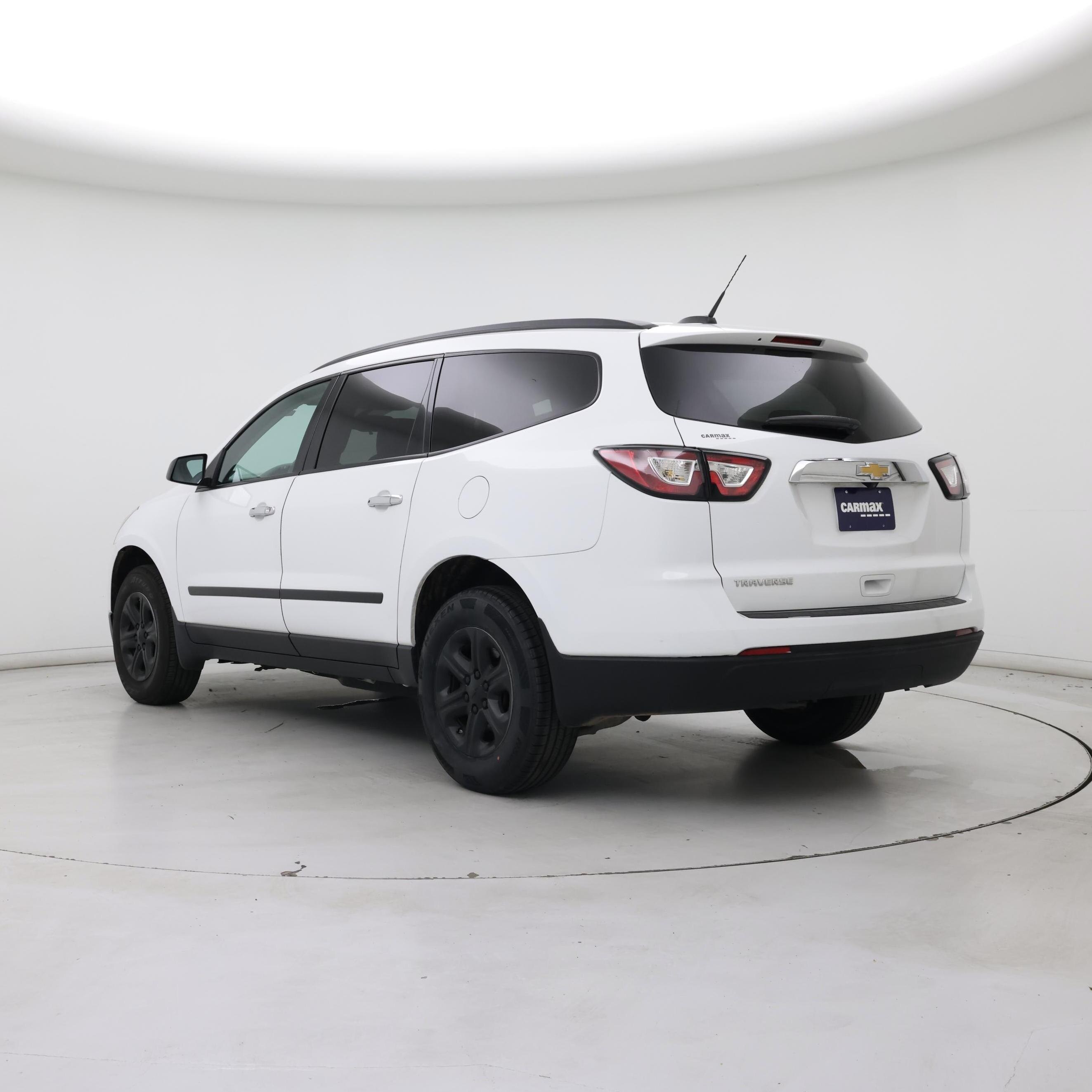 Thumbnail: 2017 Chevrolet Traverse - 2