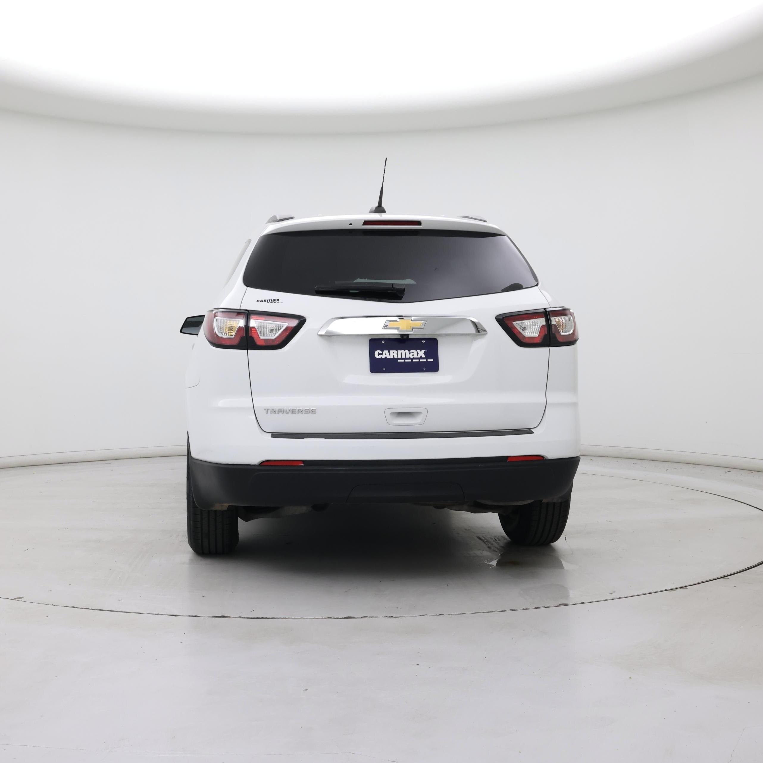 Thumbnail: 2017 Chevrolet Traverse - 6