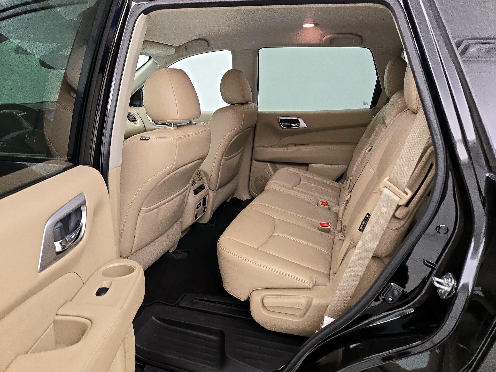 Thumbnail: 2020 Nissan Pathfinder - 20