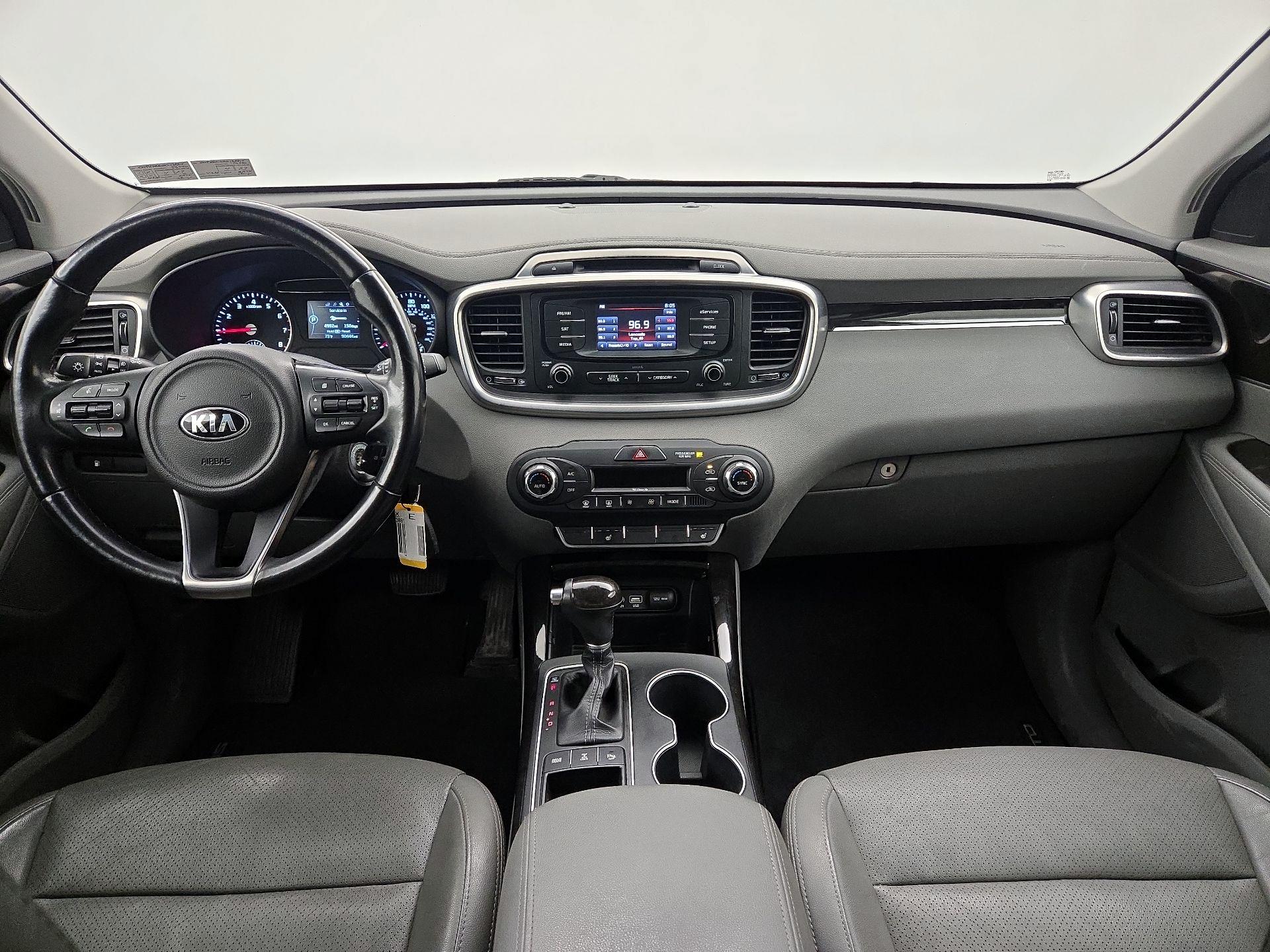 Thumbnail: 2016 Kia Sorento - 9