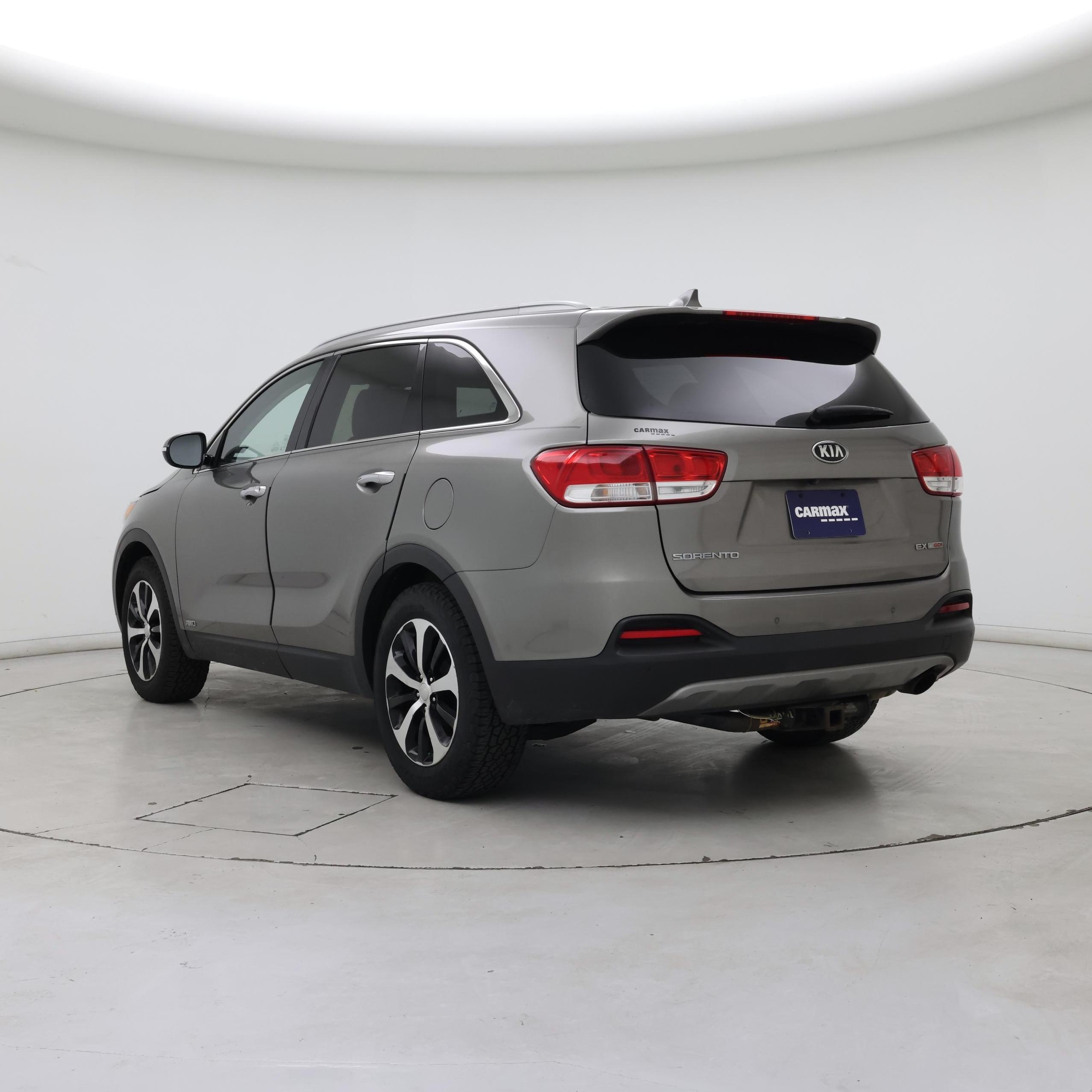 Thumbnail: 2016 Kia Sorento - 2