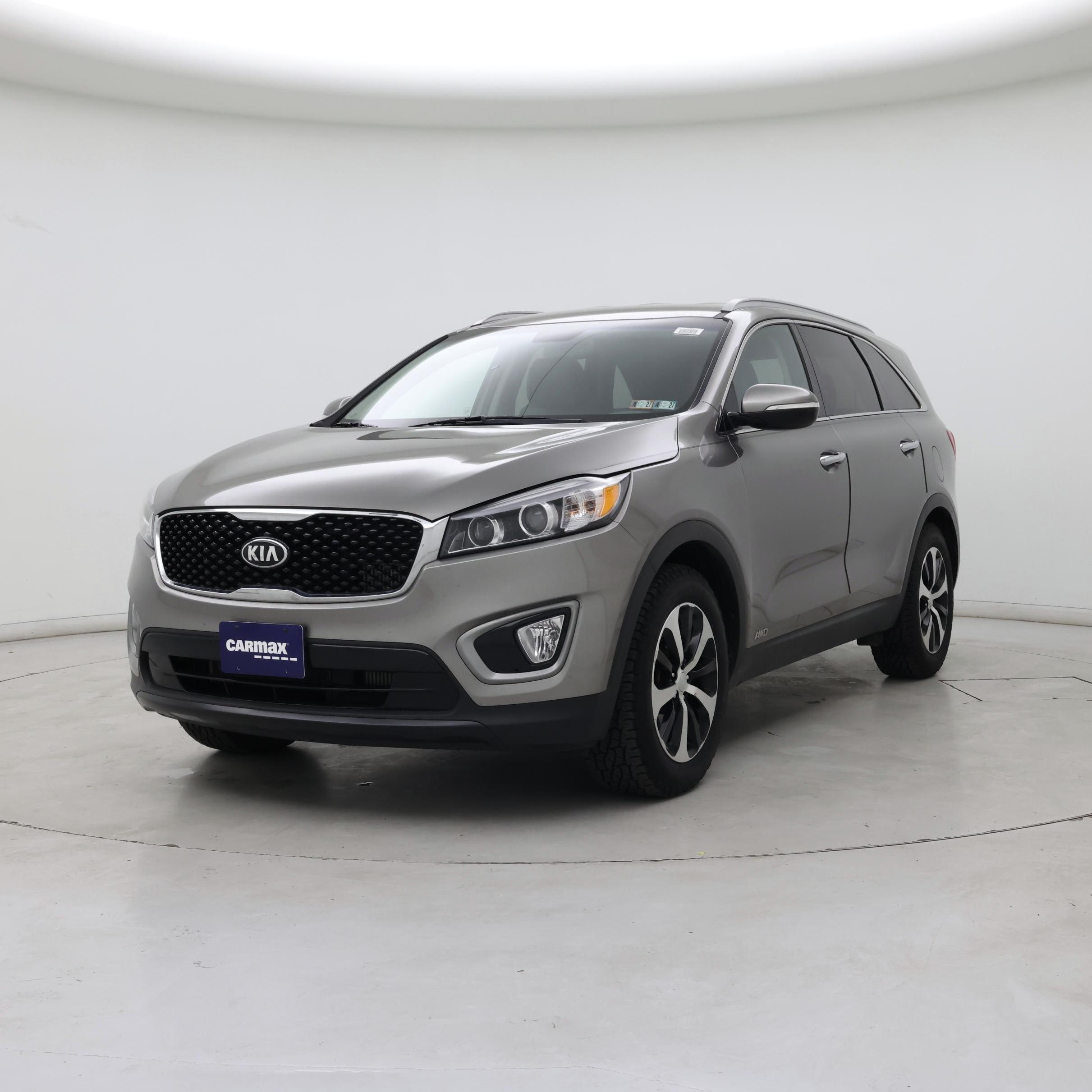 Thumbnail: 2016 Kia Sorento - 4