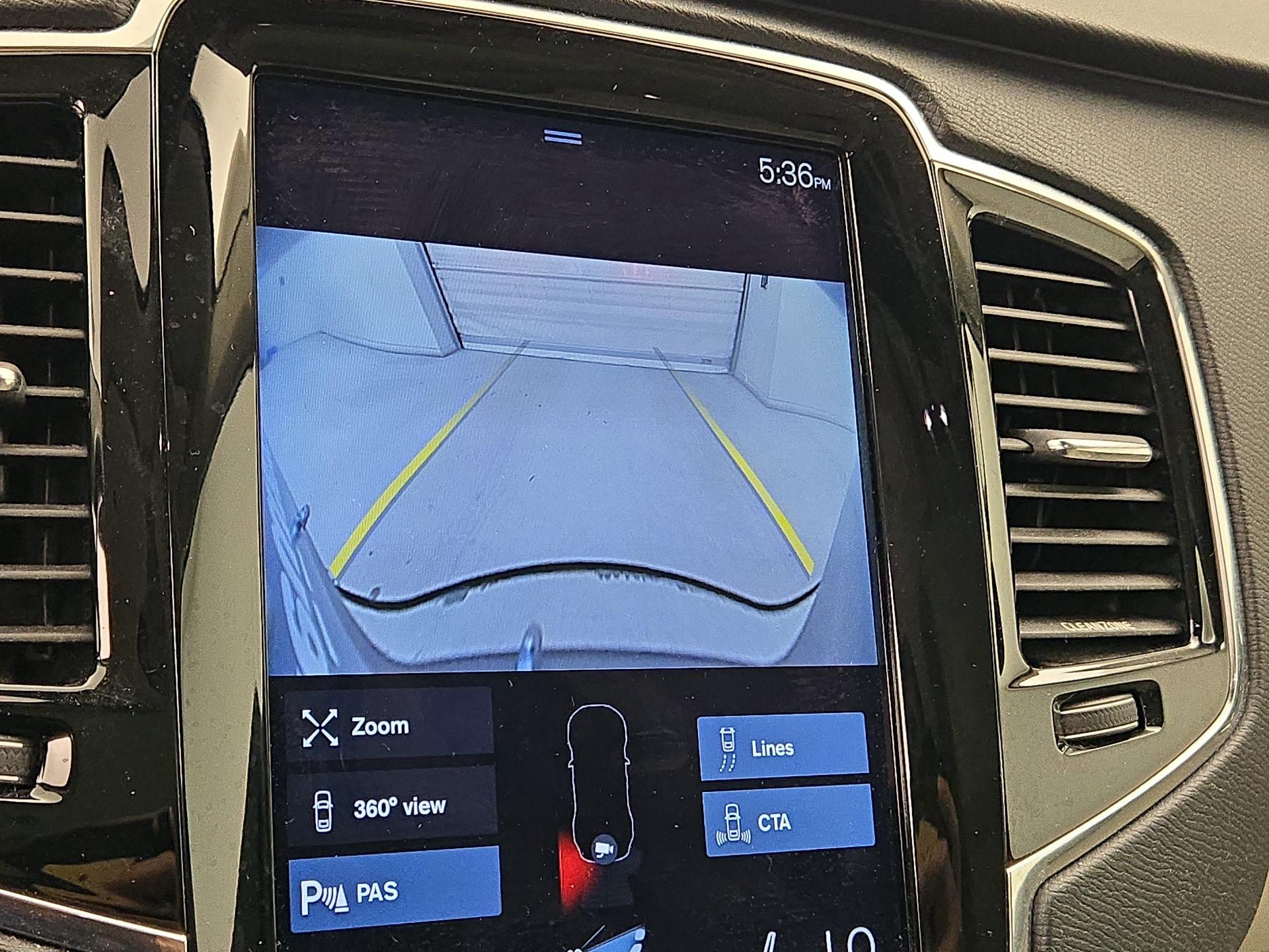 Thumbnail: 2016 Volvo XC90 - 14