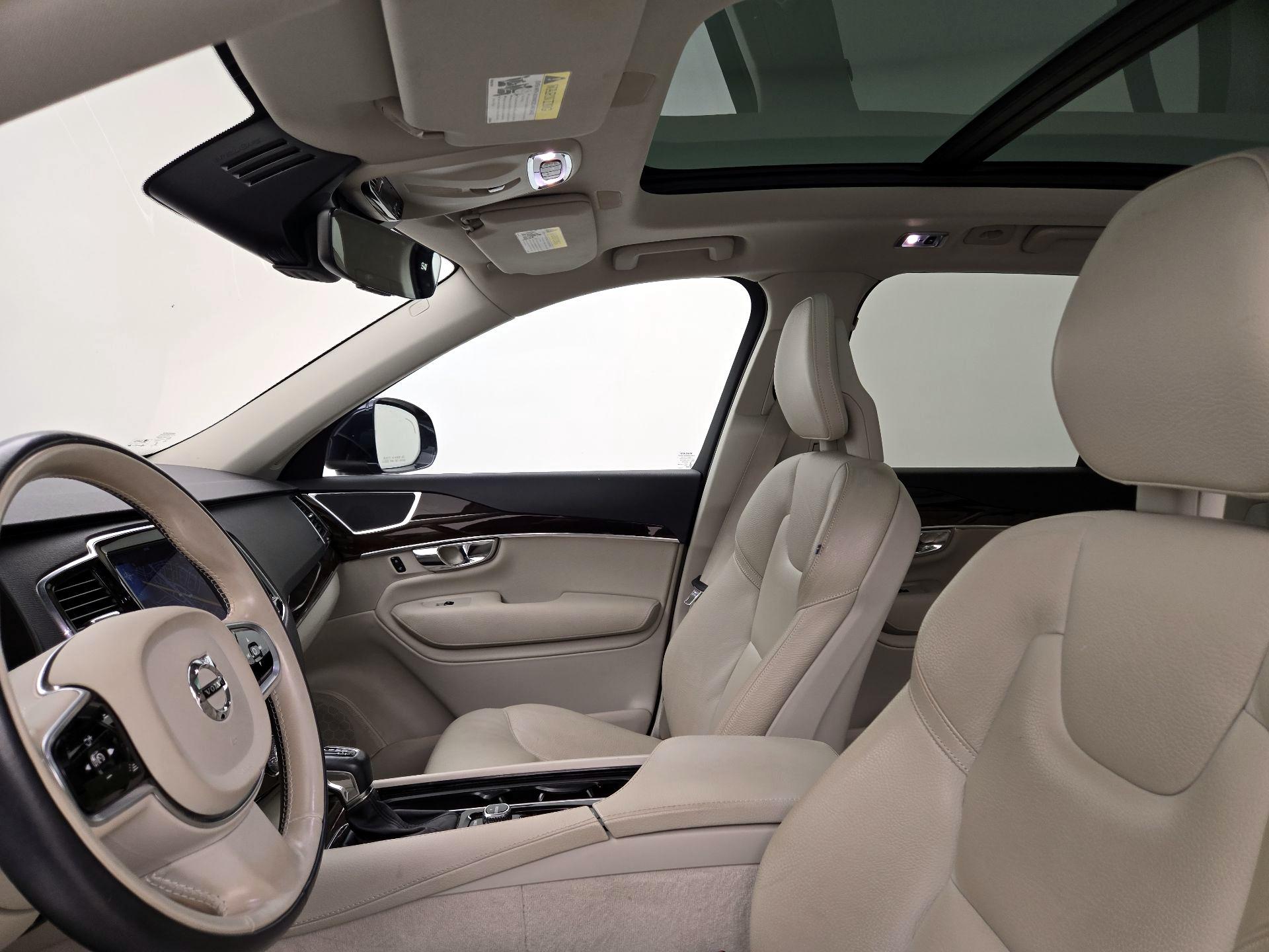 Thumbnail: 2016 Volvo XC90 - 19