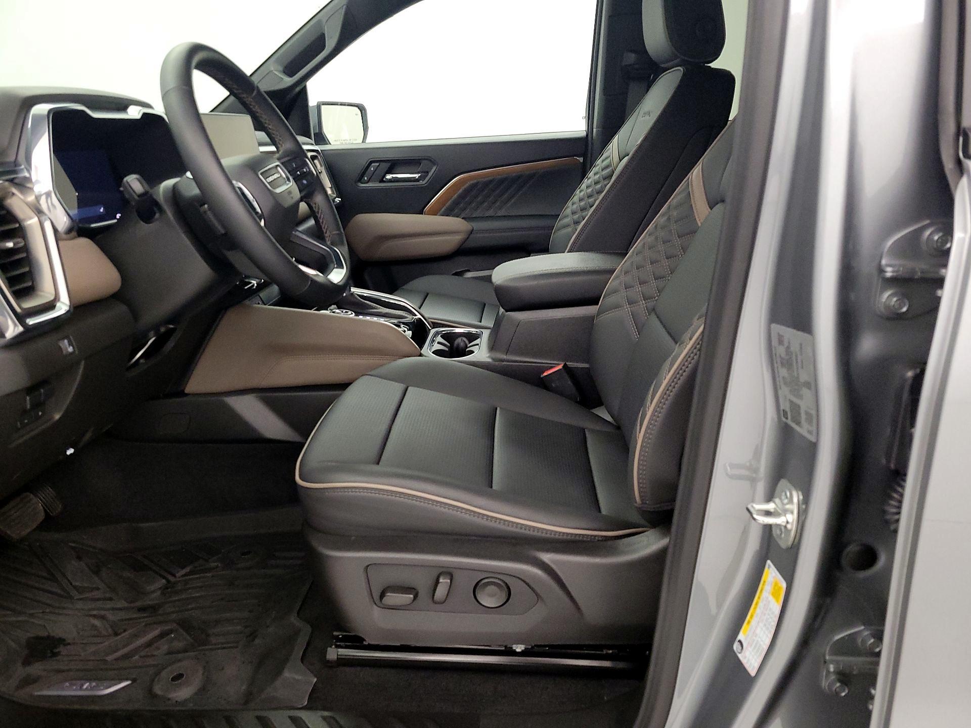 Thumbnail: 2026 GMC Canyon - 11