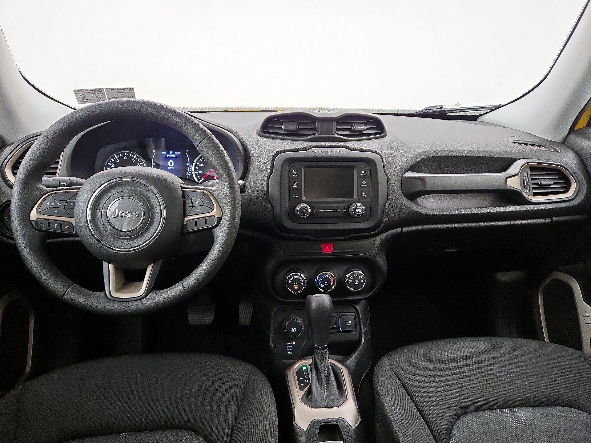 Thumbnail: 2017 Jeep Renegade - 9