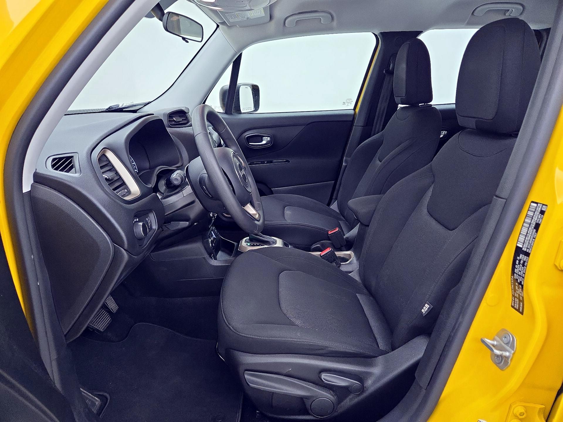 Thumbnail: 2017 Jeep Renegade - 11