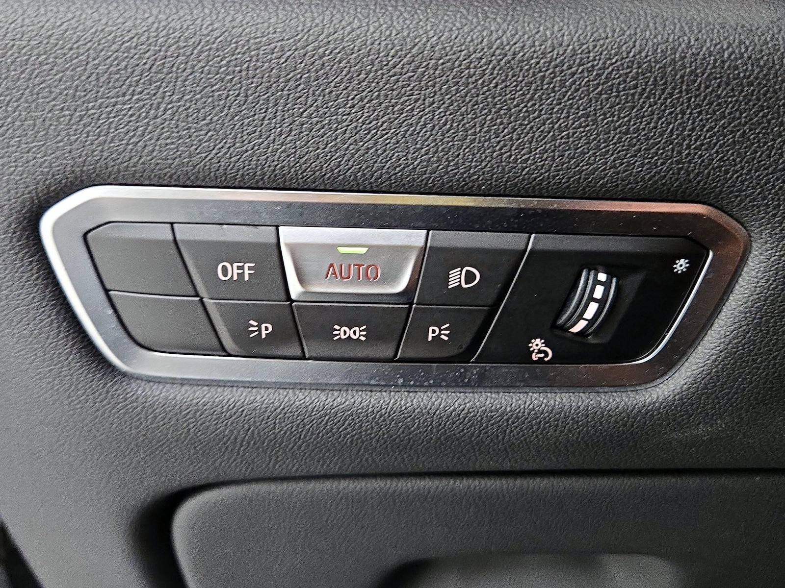 2022 BMW X5 M50i - Photo 14