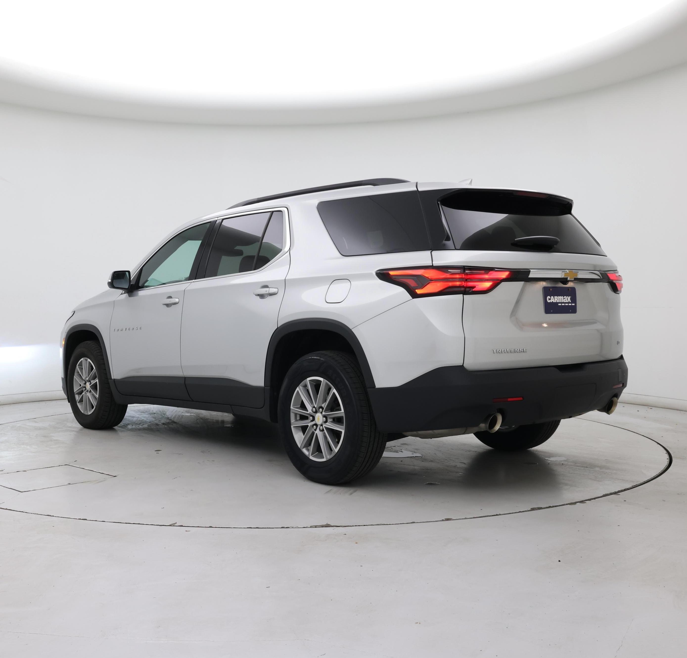 Thumbnail: 2022 Chevrolet Traverse - 2
