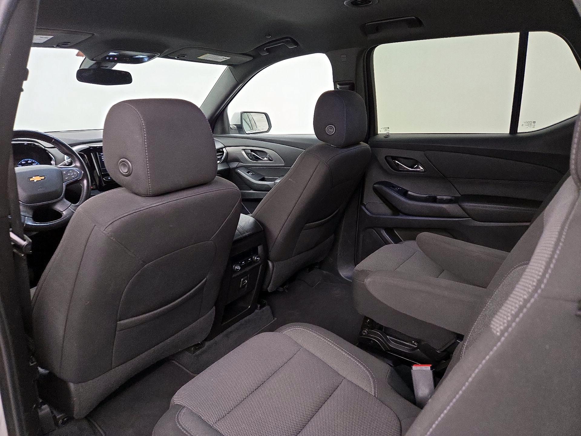 Thumbnail: 2022 Chevrolet Traverse - 19