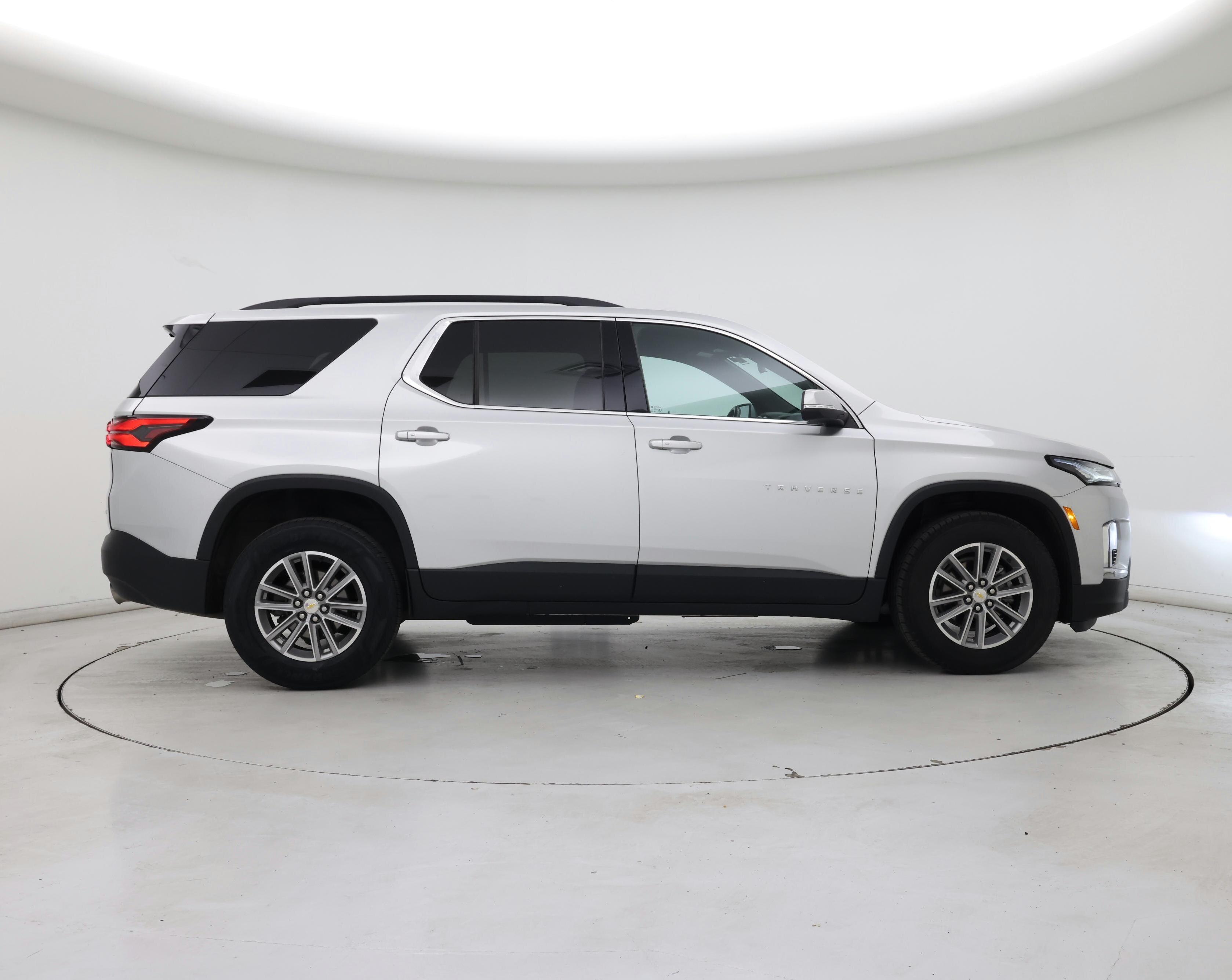Thumbnail: 2022 Chevrolet Traverse - 7