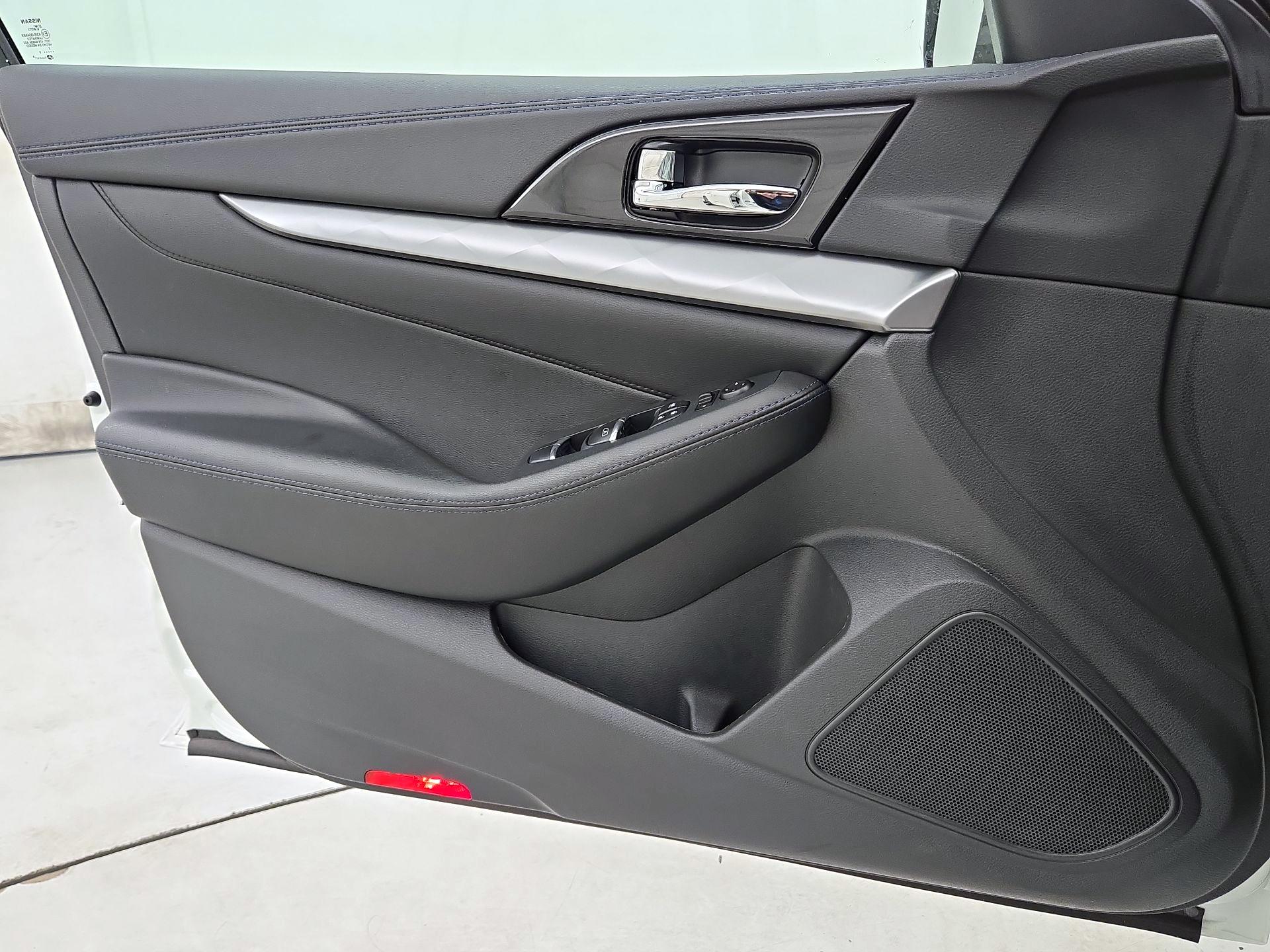 Thumbnail: 2019 Nissan Maxima - 12