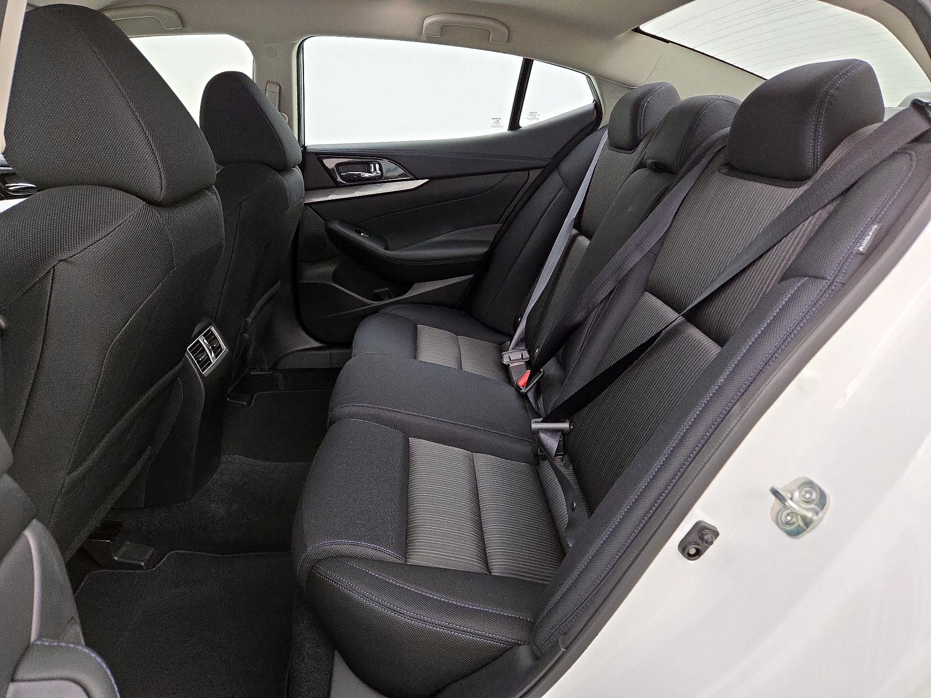 Thumbnail: 2019 Nissan Maxima - 19