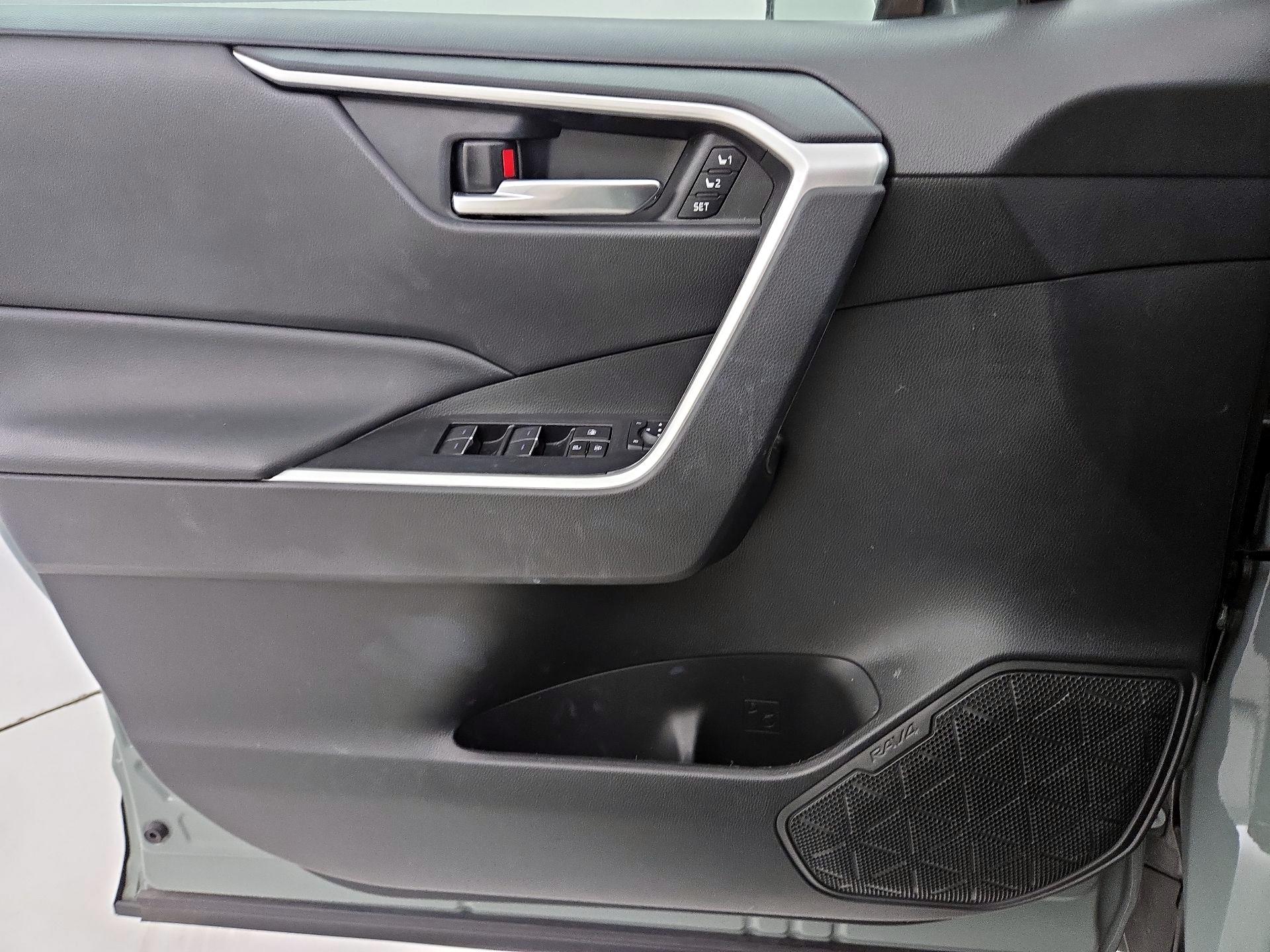 Thumbnail: 2023 Toyota RAV4 - 12