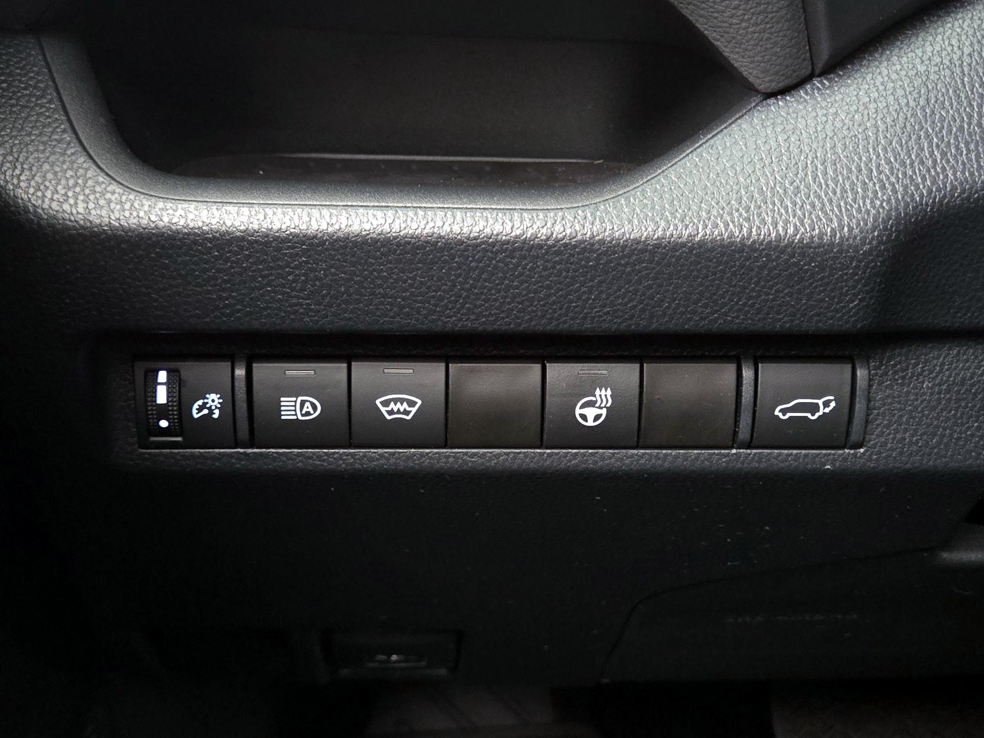 Thumbnail: 2023 Toyota RAV4 - 13