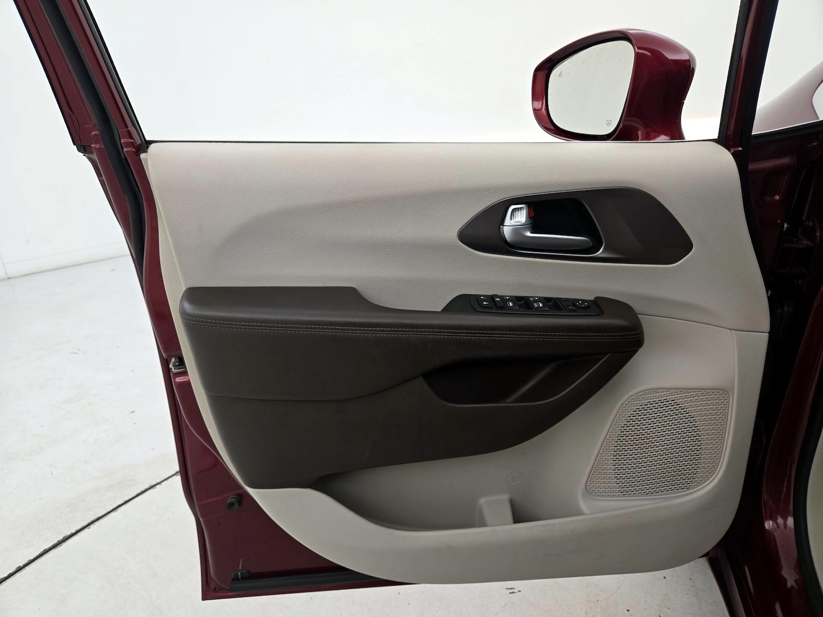 2018 Chrysler Pacifica Touring L - Photo 13