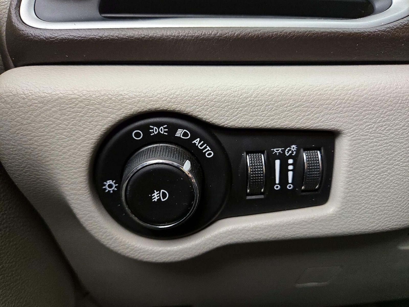 2018 Chrysler Pacifica Touring L - Photo 14