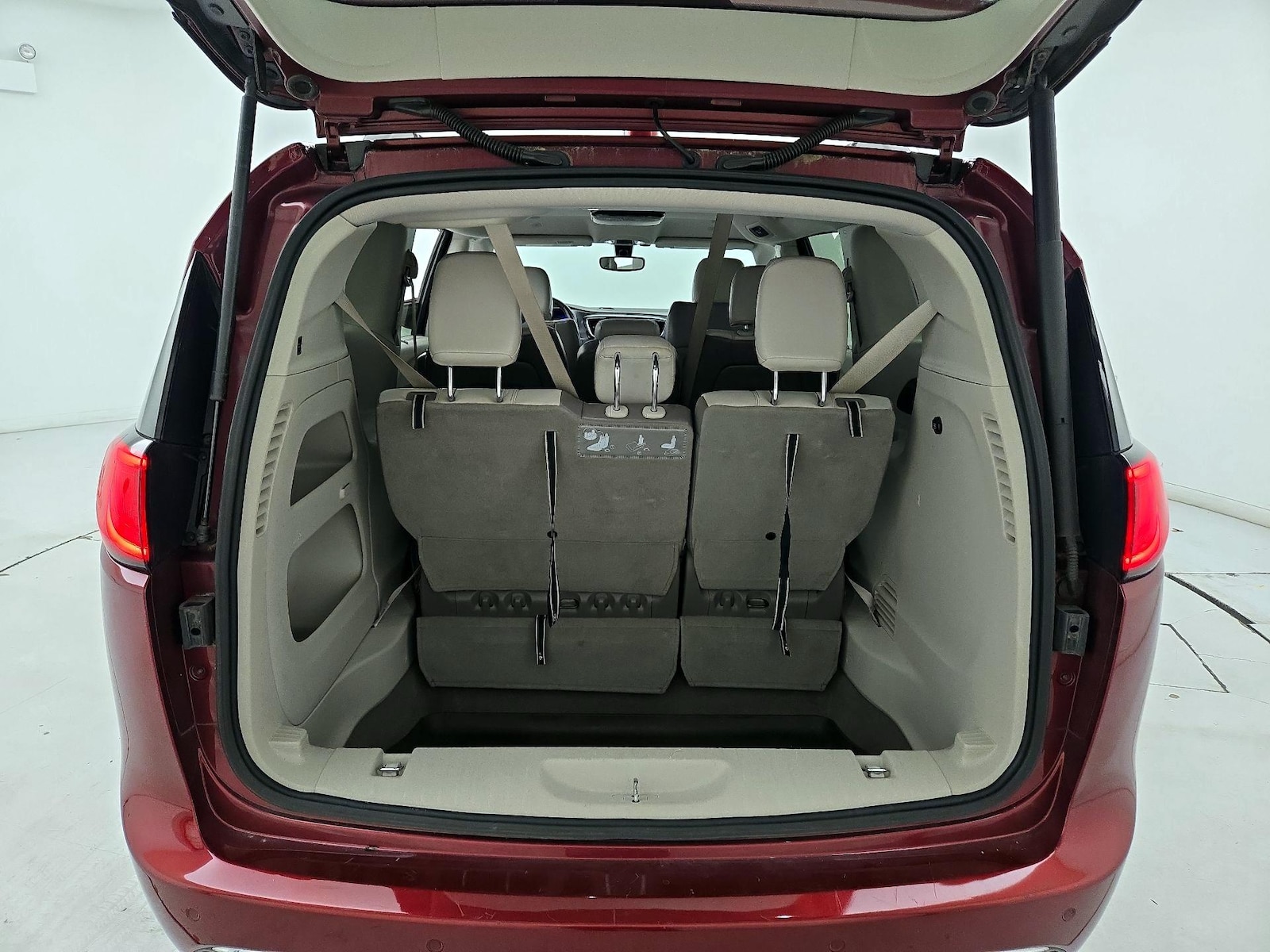 2018 Chrysler Pacifica Touring L - Photo 22