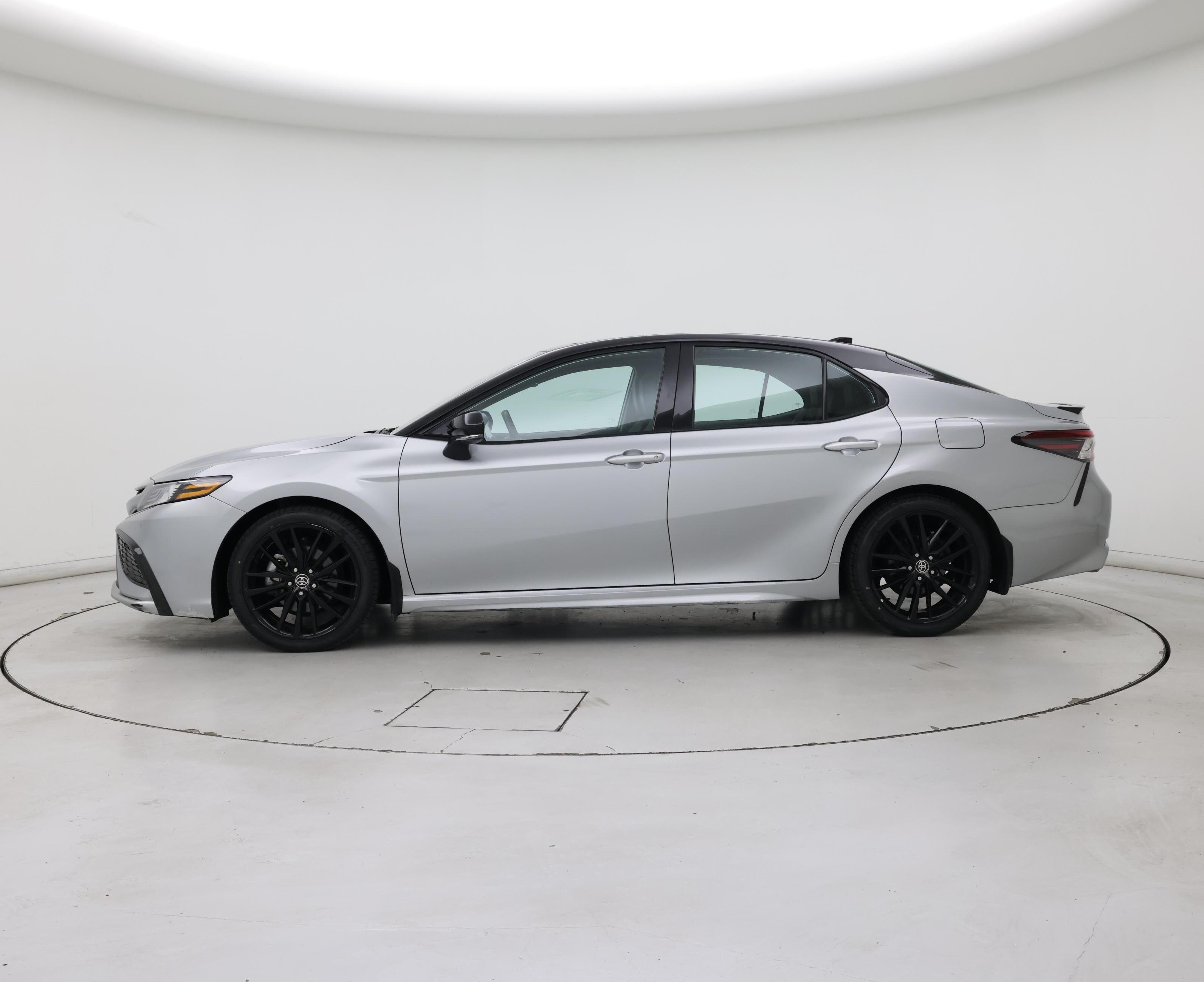 Thumbnail: 2023 Toyota Camry - 3