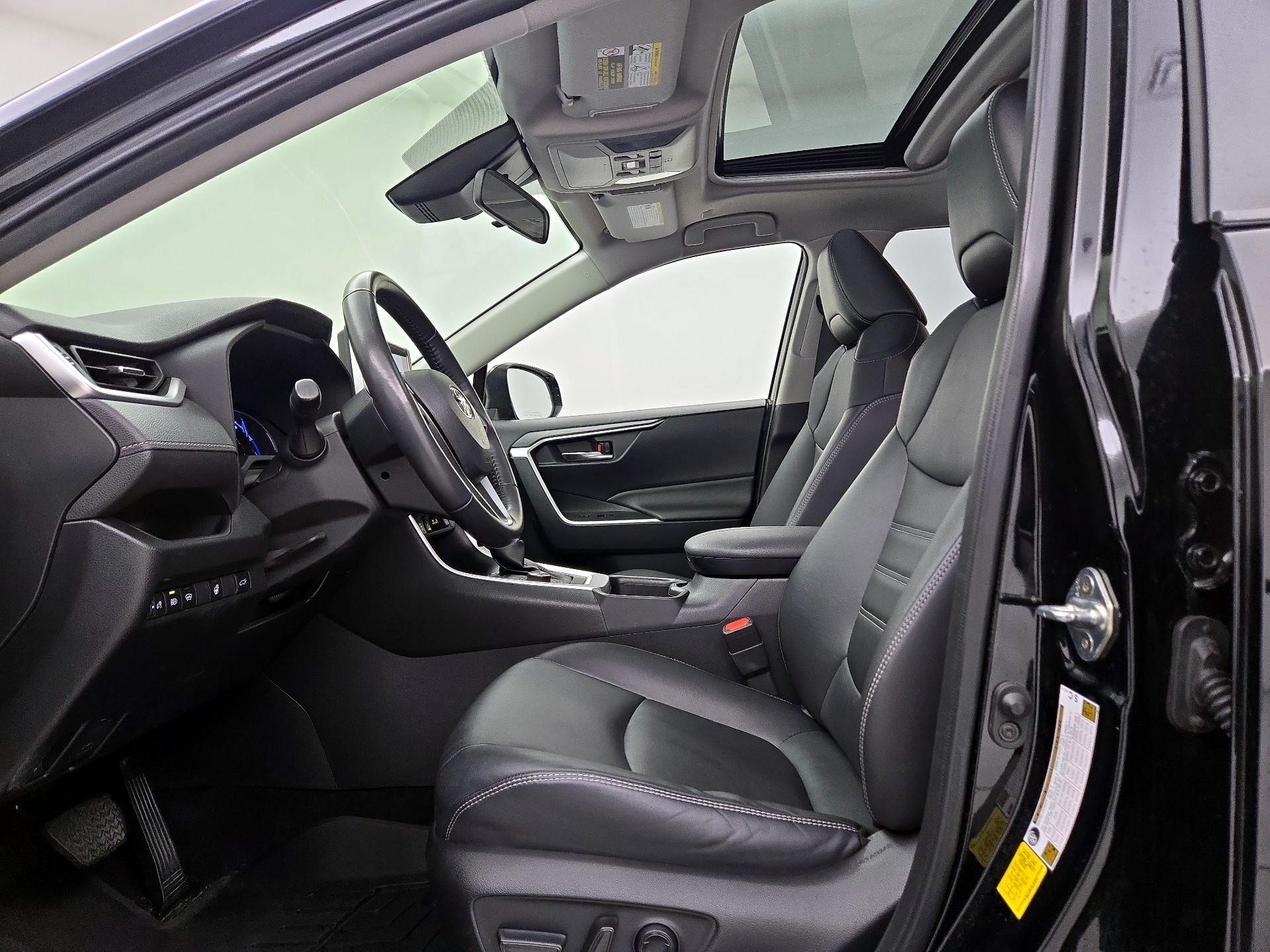 Thumbnail: 2023 Toyota RAV4 - 11