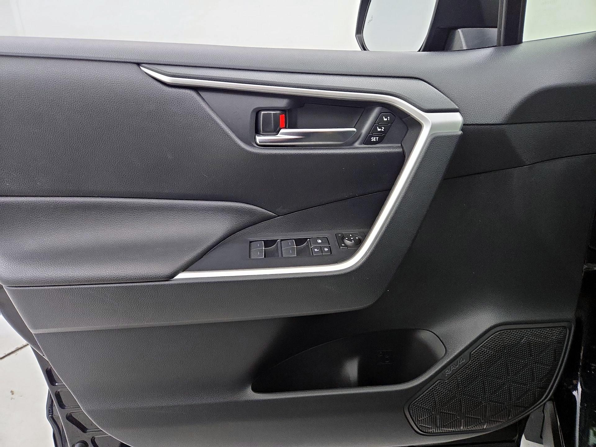 Thumbnail: 2023 Toyota RAV4 - 12