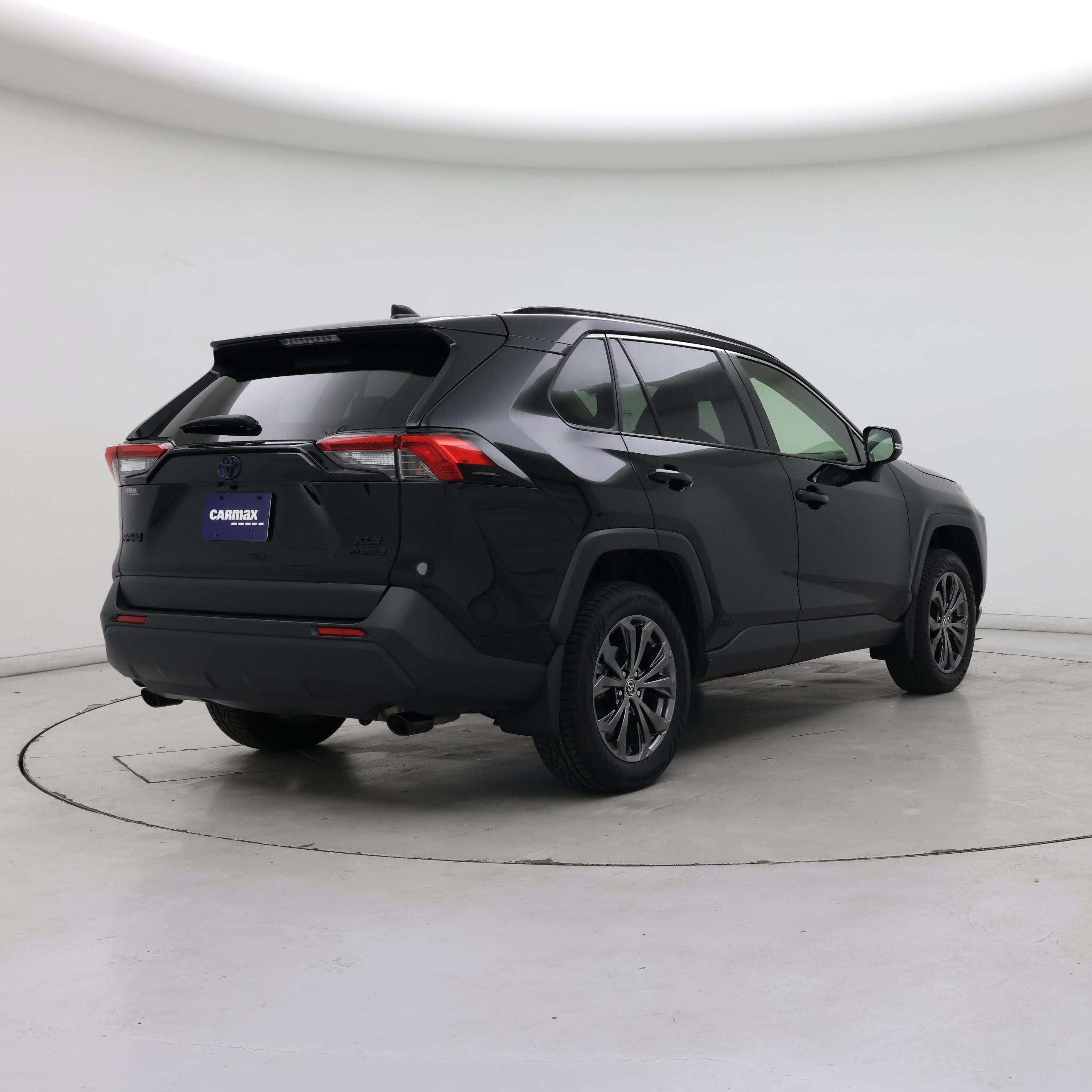 Thumbnail: 2023 Toyota RAV4 - 8