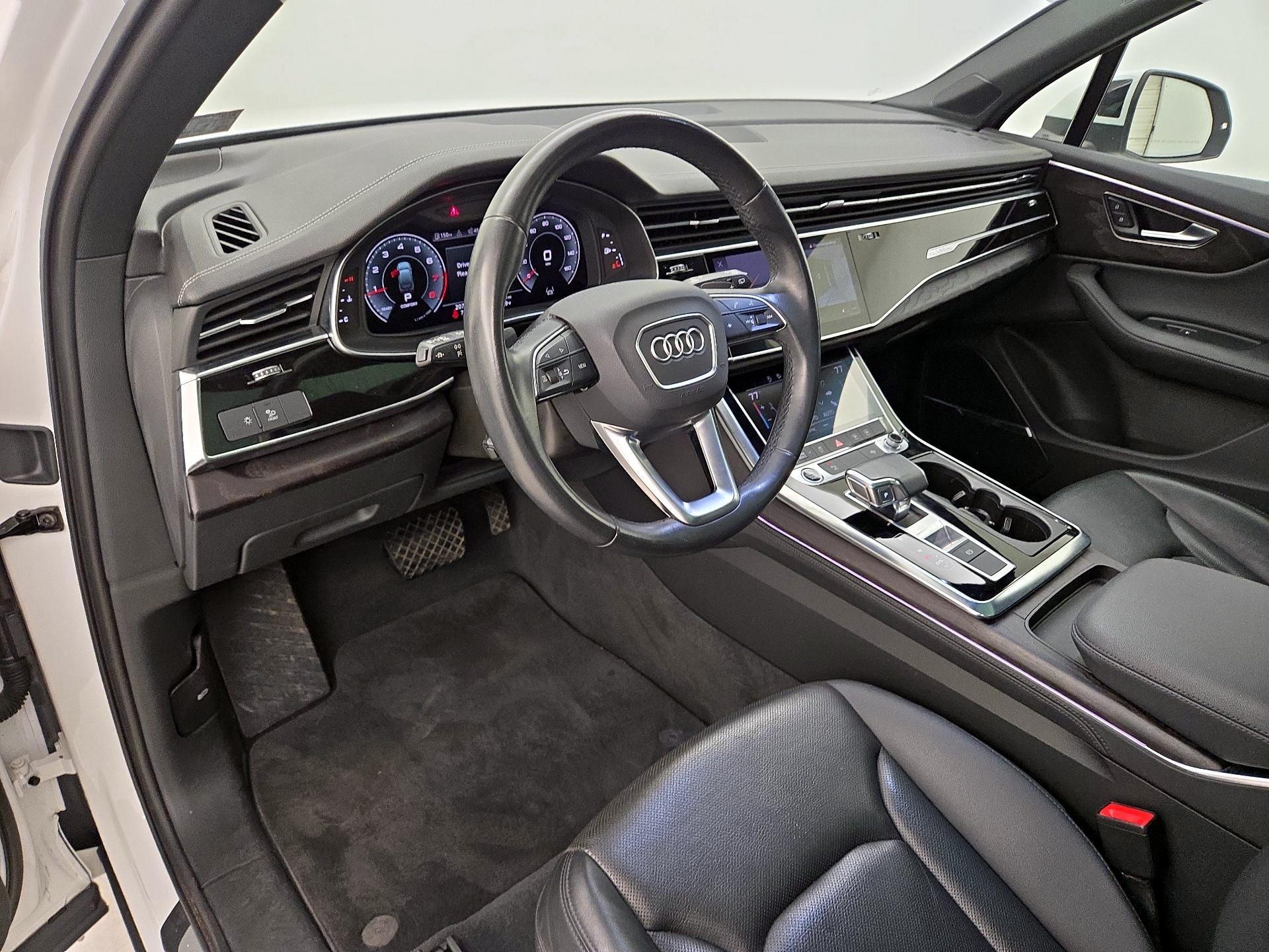 Thumbnail: 2023 Audi Q7 - 11