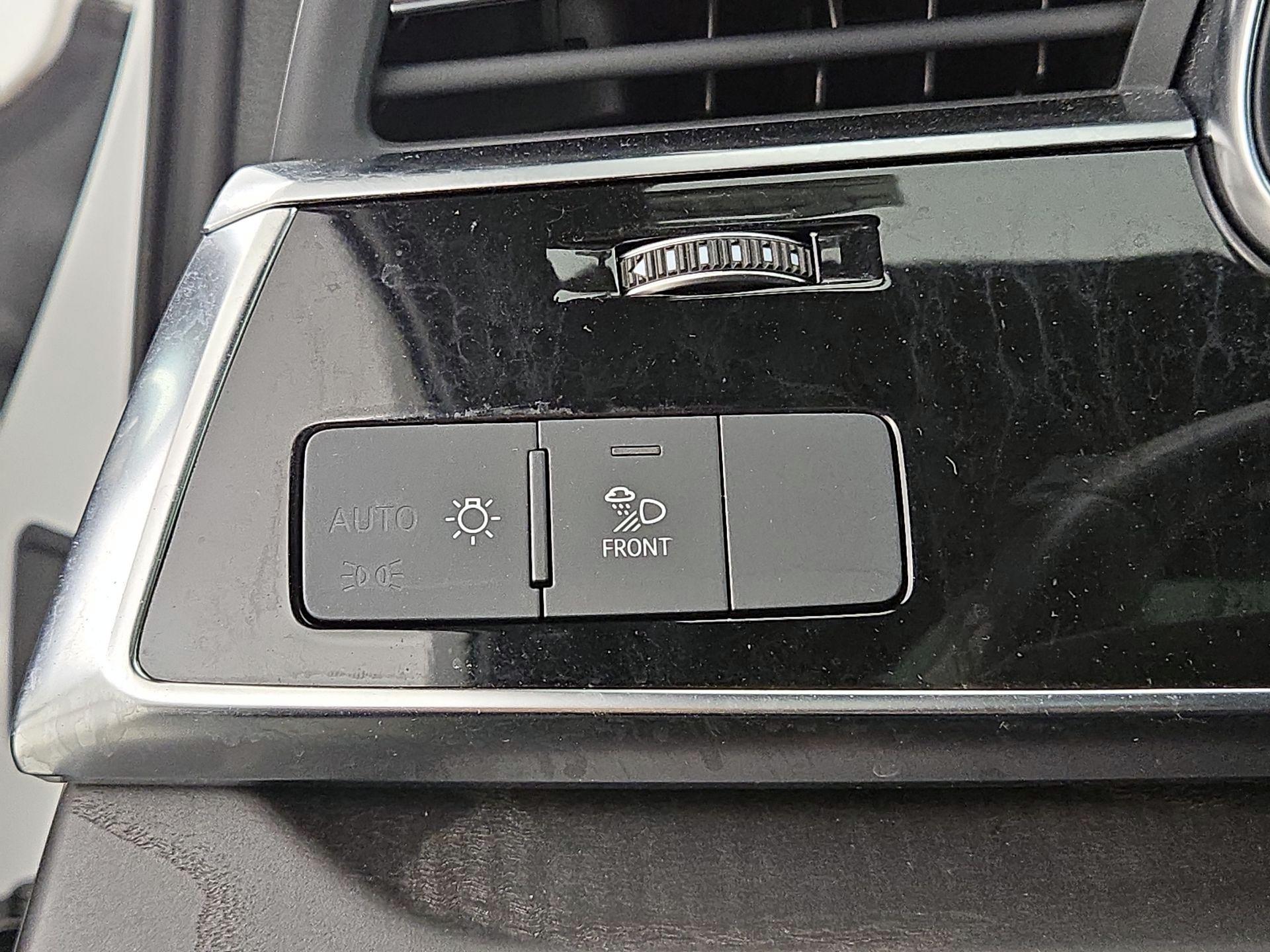 Thumbnail: 2023 Audi Q7 - 13