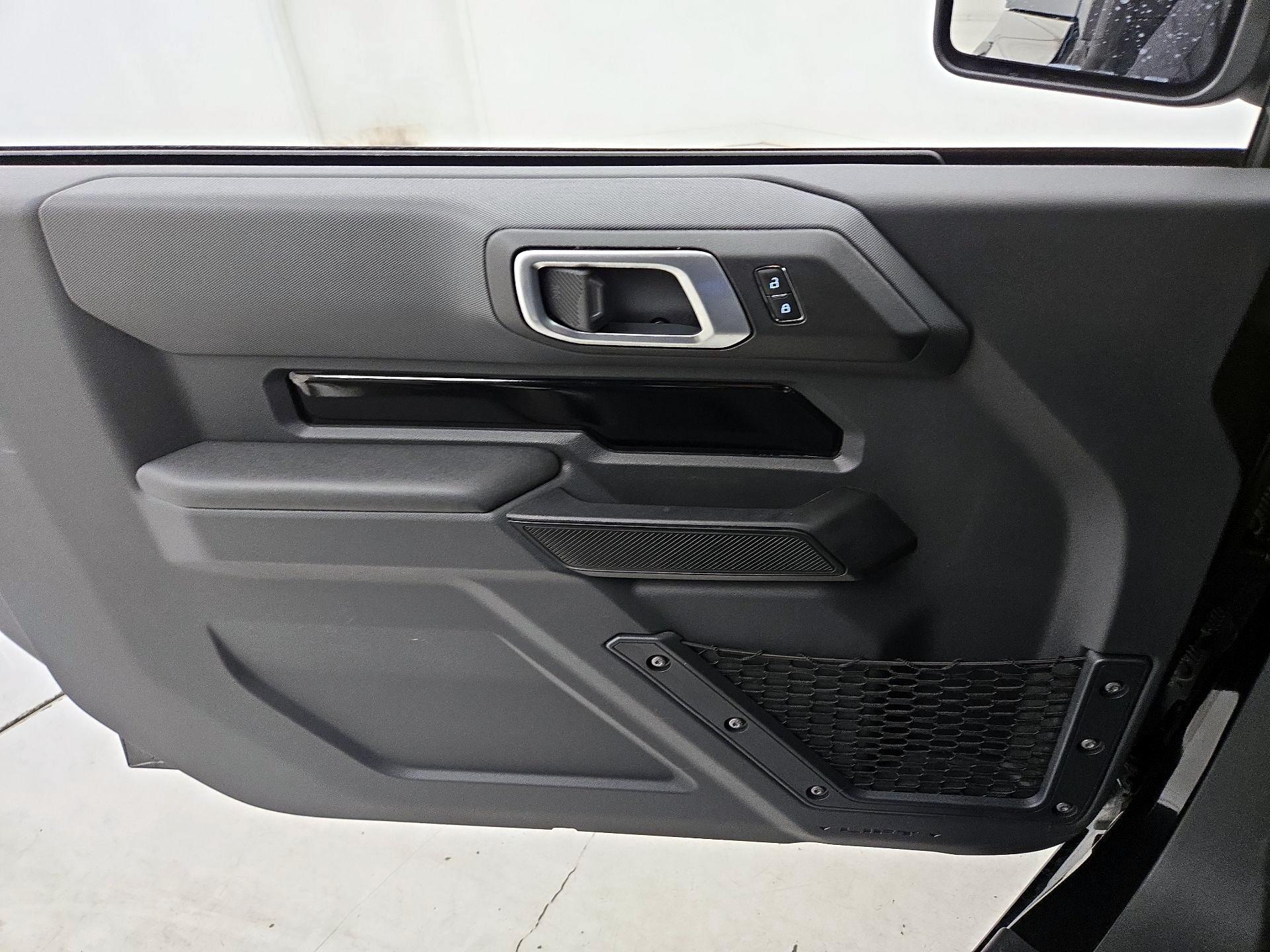 Thumbnail: 2025 Ford Bronco - 12