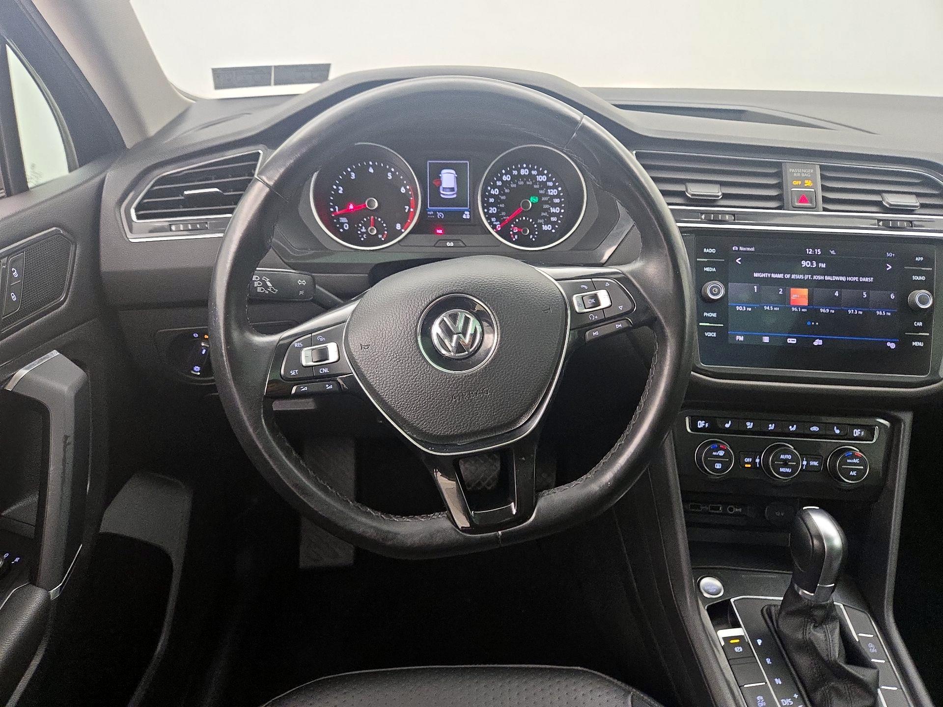 Thumbnail: 2018 Volkswagen Tiguan - 10