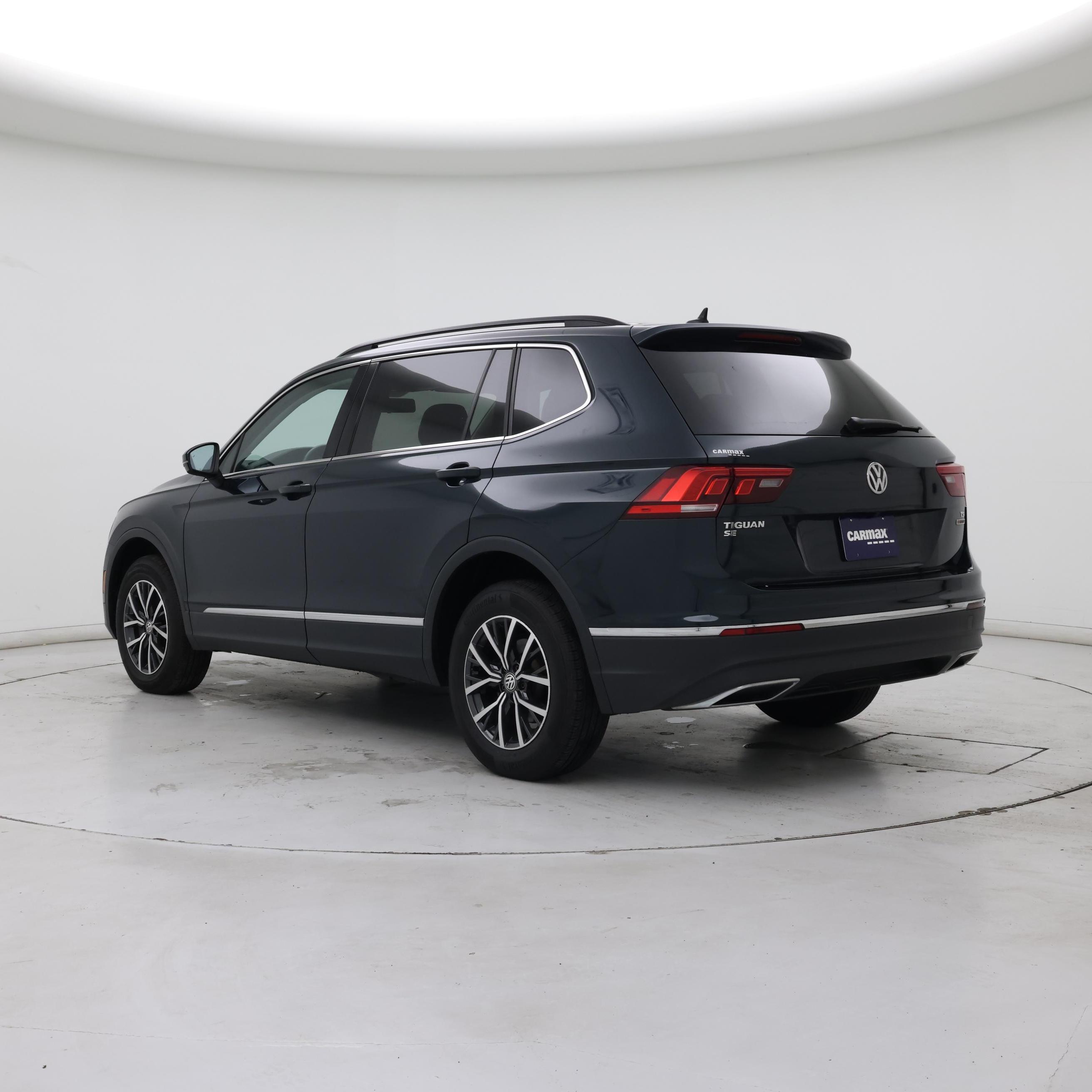 Thumbnail: 2018 Volkswagen Tiguan - 2