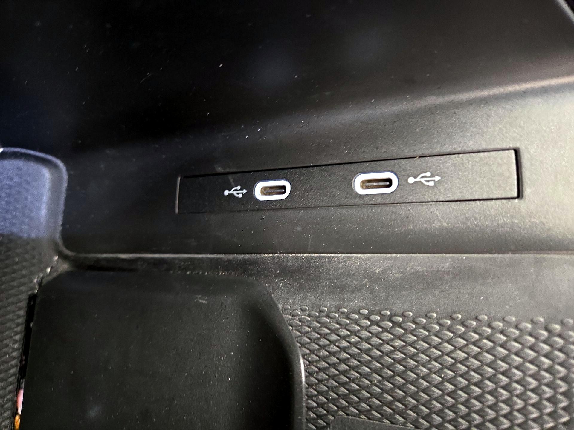 Thumbnail: 2023 Volkswagen ID.4 - 19