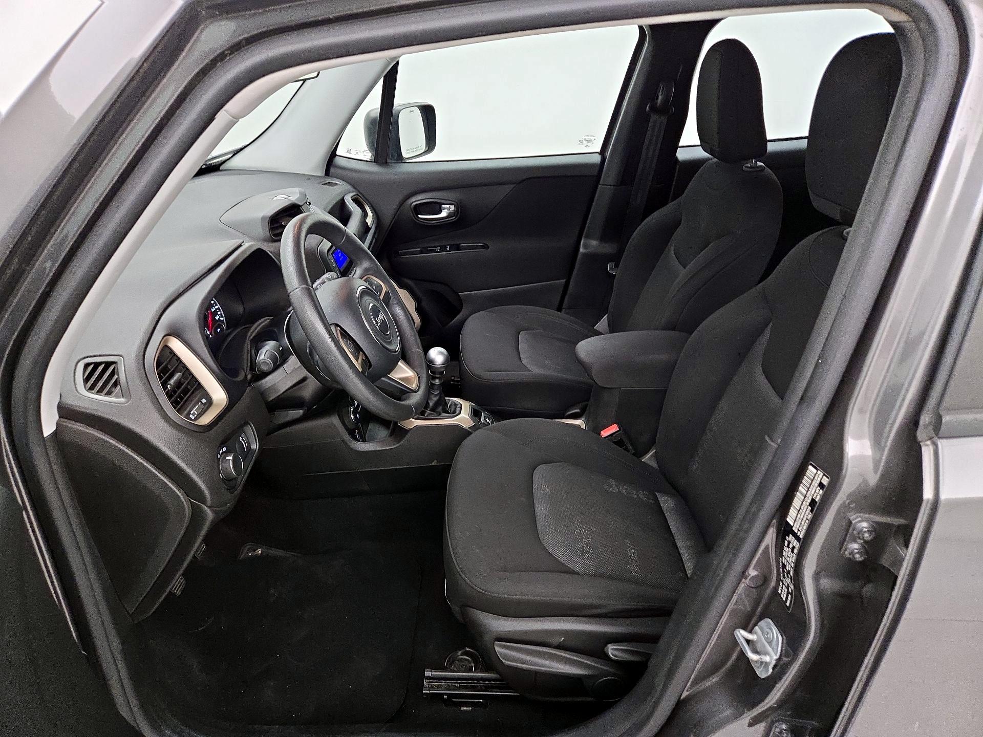 Thumbnail: 2017 Jeep Renegade - 11
