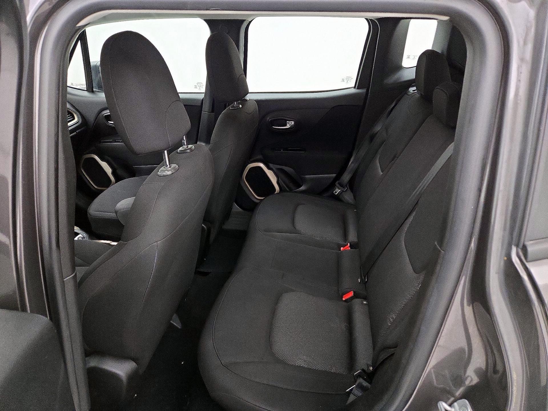 Thumbnail: 2017 Jeep Renegade - 18