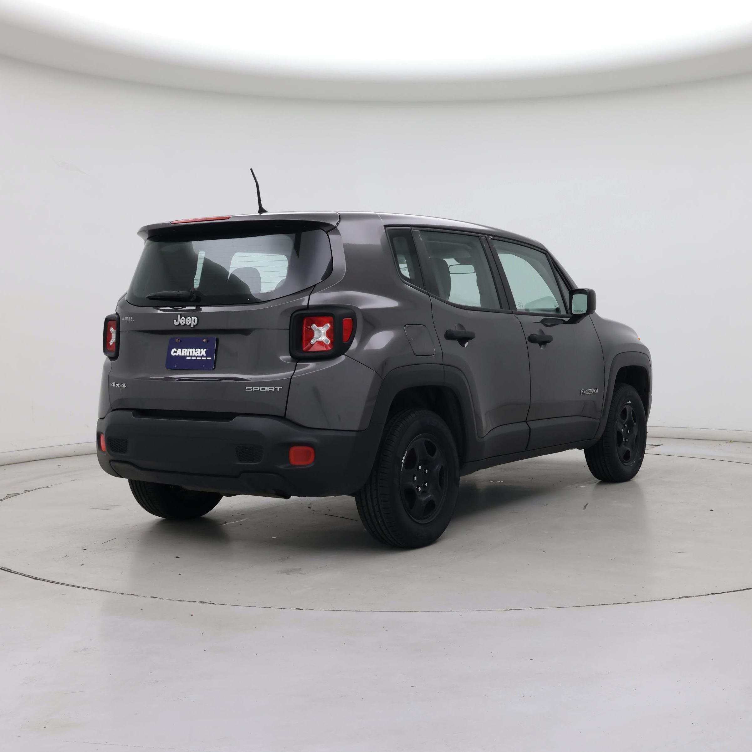 Thumbnail: 2017 Jeep Renegade - 8