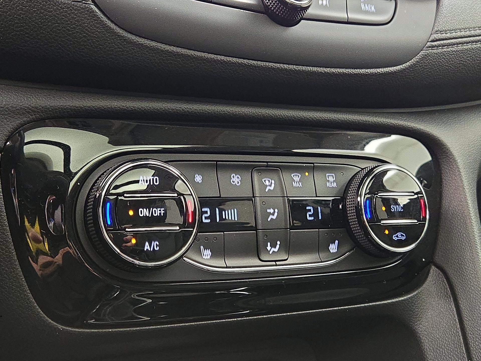 Thumbnail: 2023 Buick Encore GX - 16