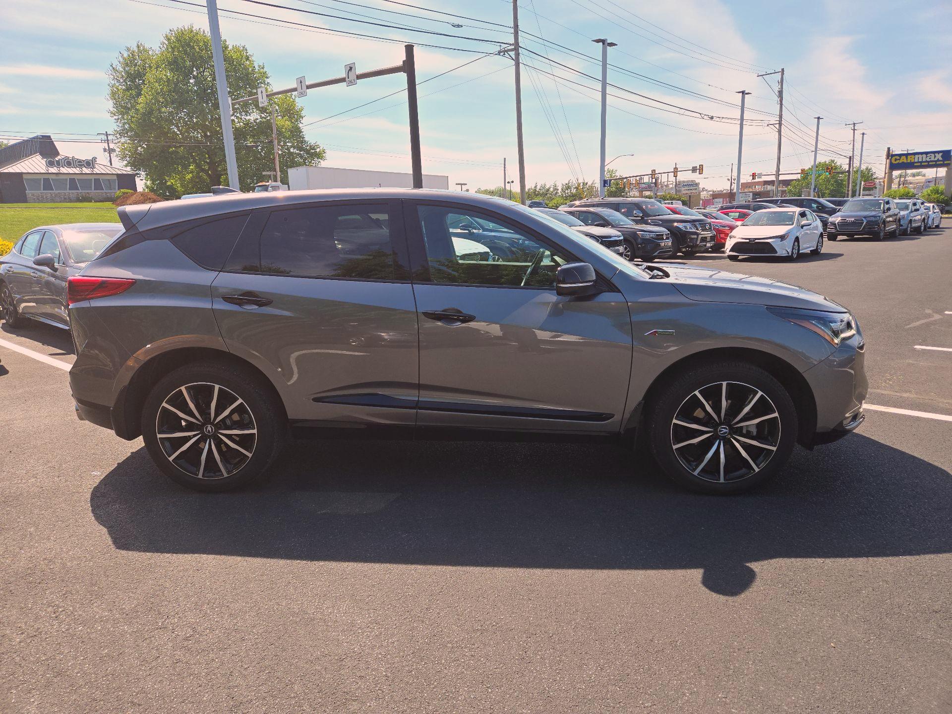 Thumbnail: 2025 Acura RDX - 4