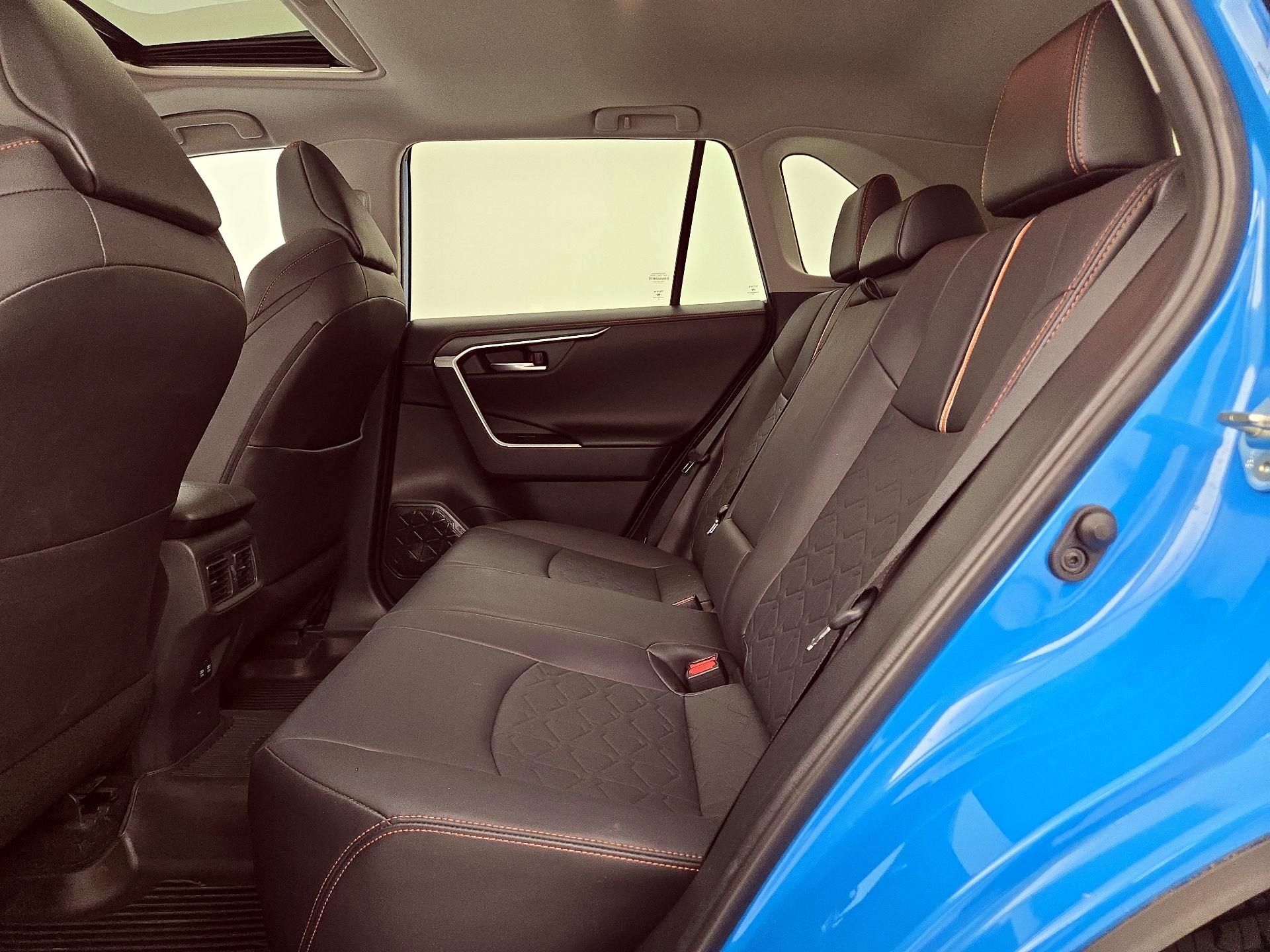 Thumbnail: 2019 Toyota RAV4 - 20