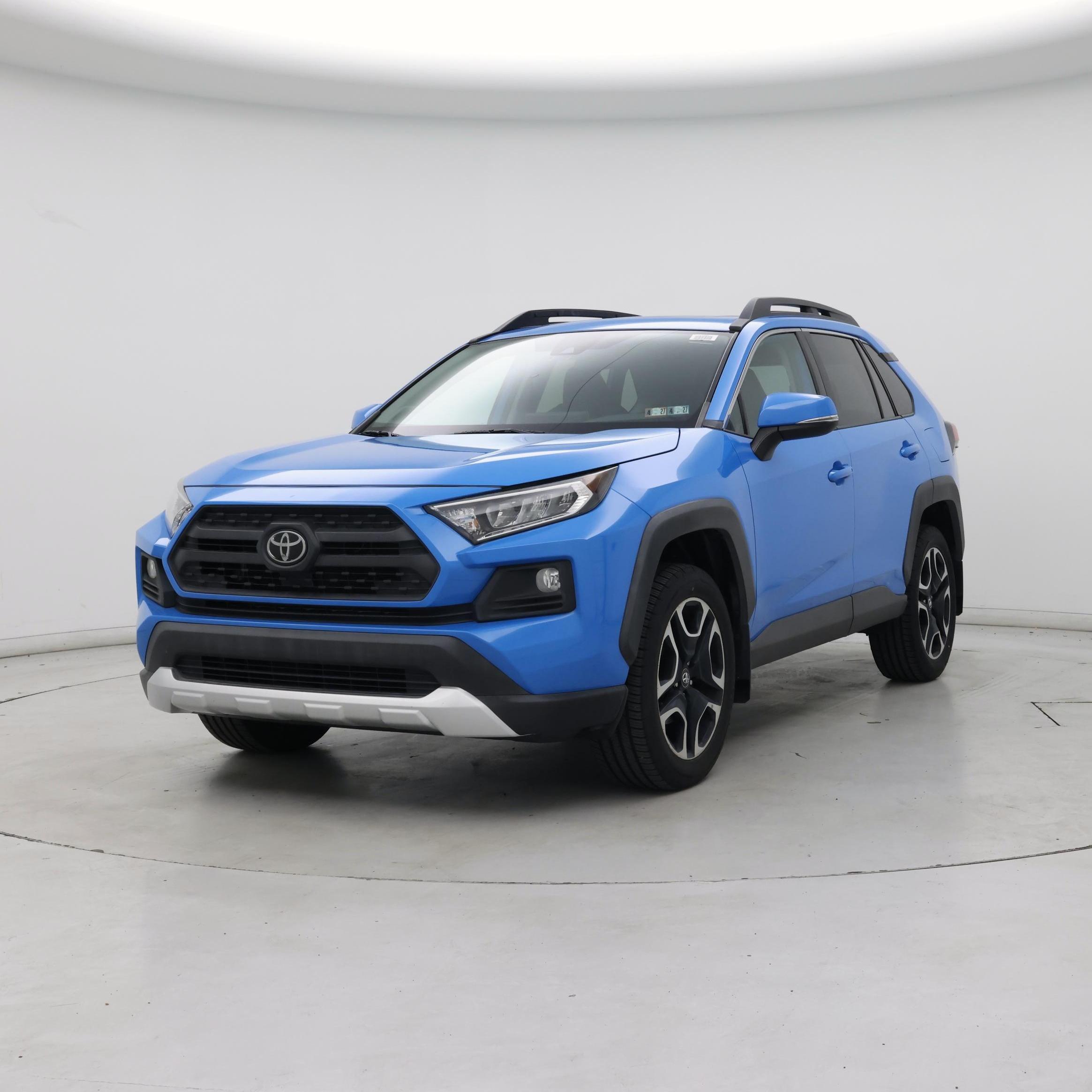 Thumbnail: 2019 Toyota RAV4 - 4