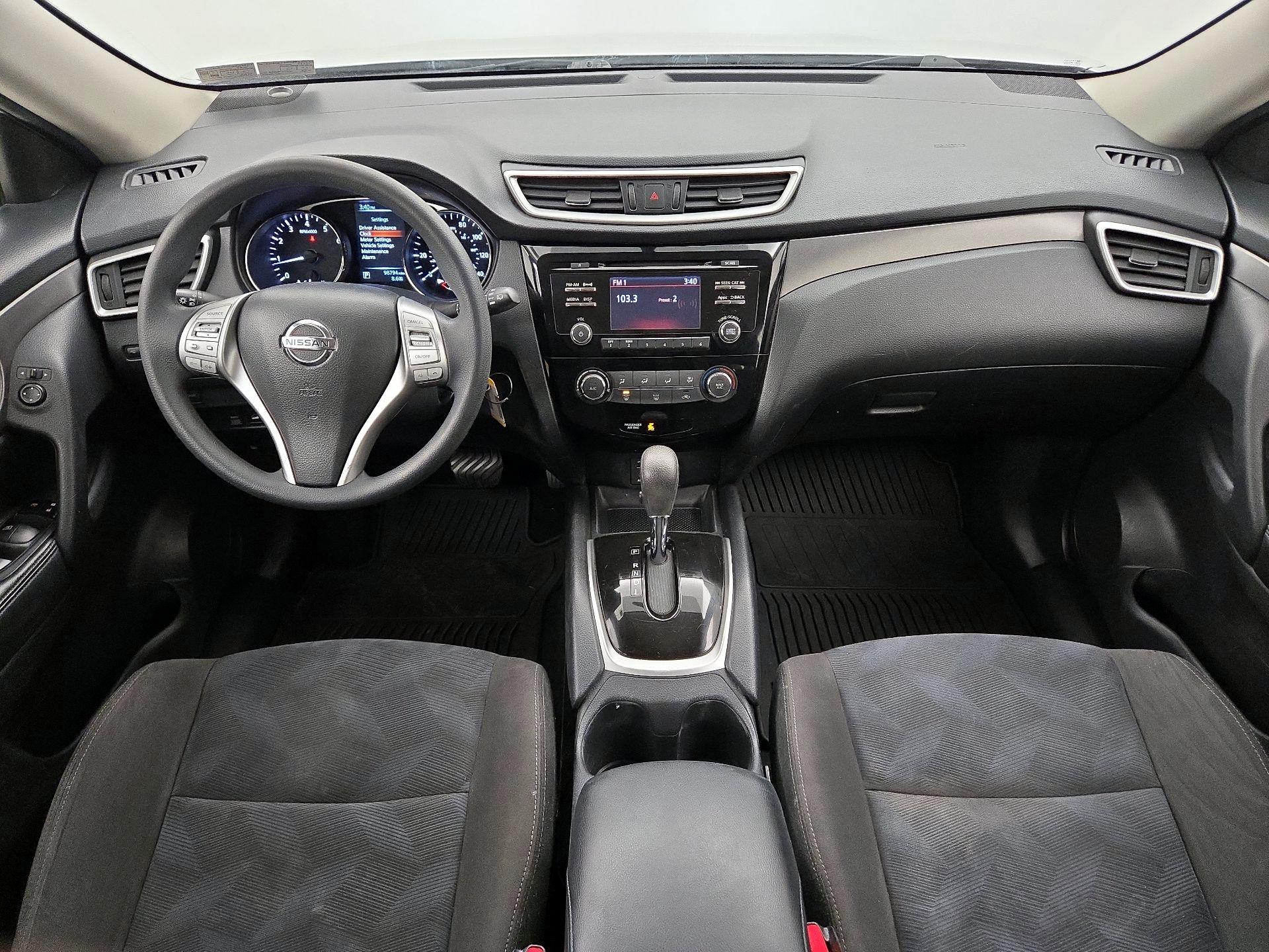 Thumbnail: 2015 Nissan Rogue - 9