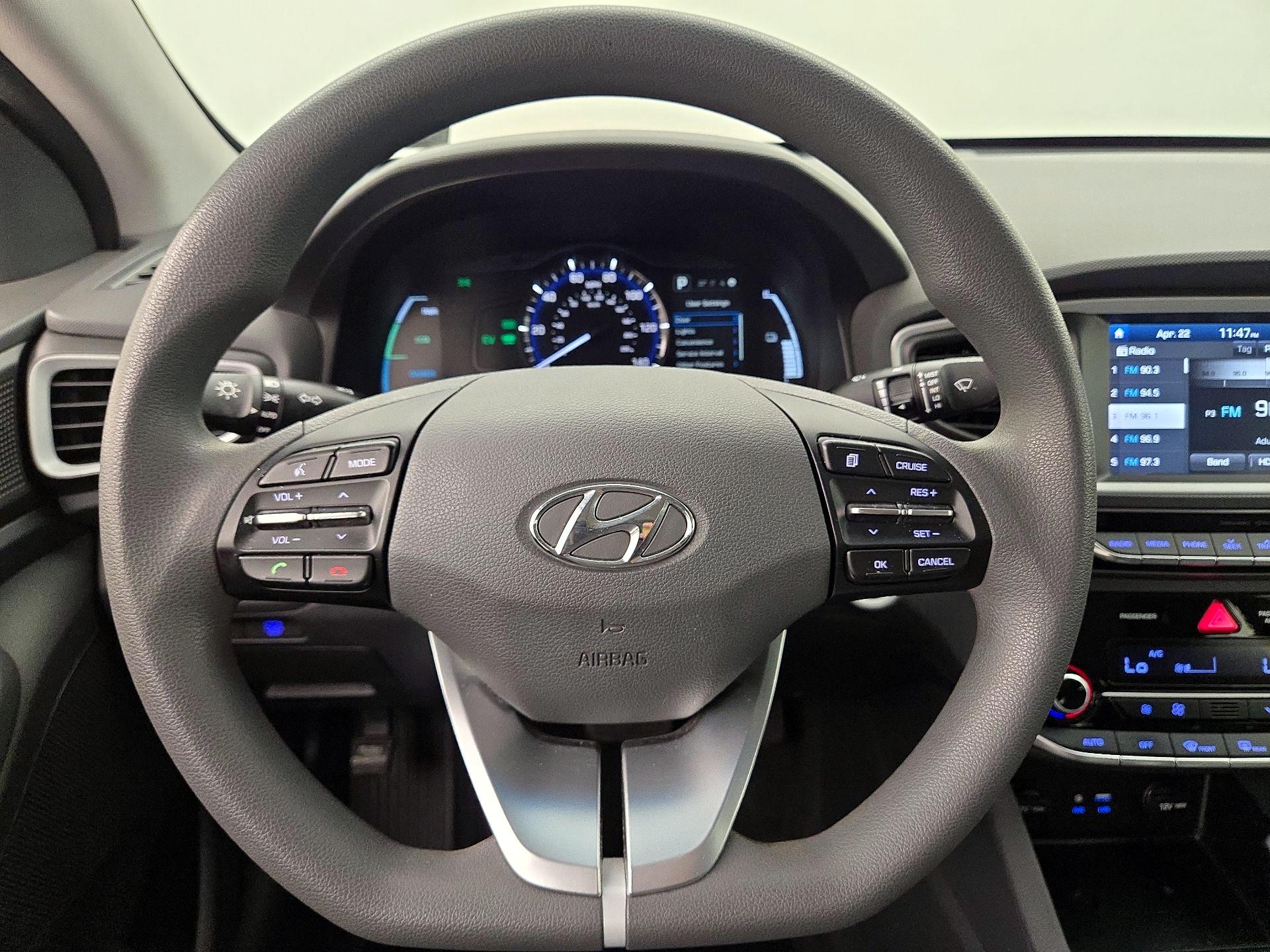 Thumbnail: 2017 Hyundai Ioniq - 10
