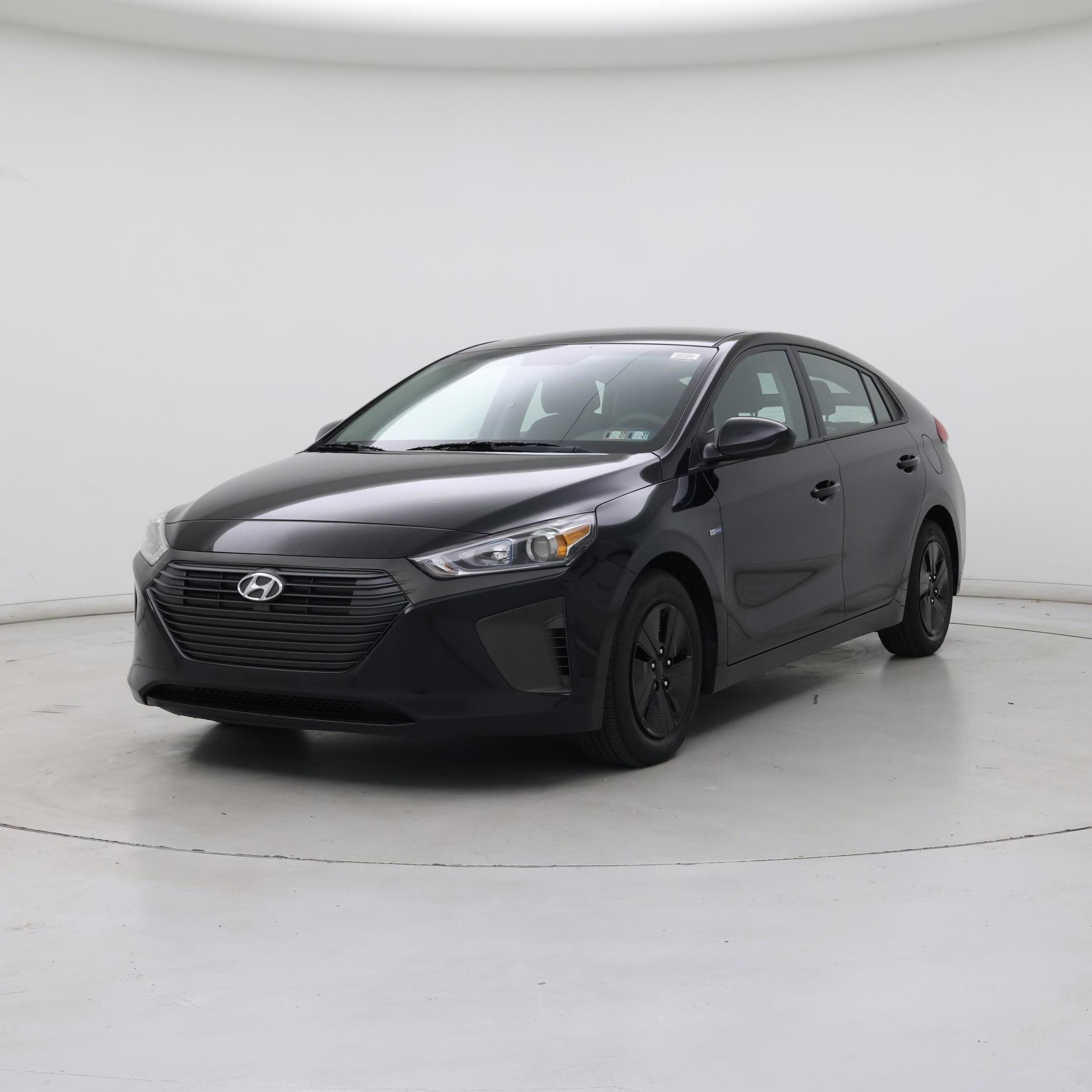 Thumbnail: 2017 Hyundai Ioniq - 4