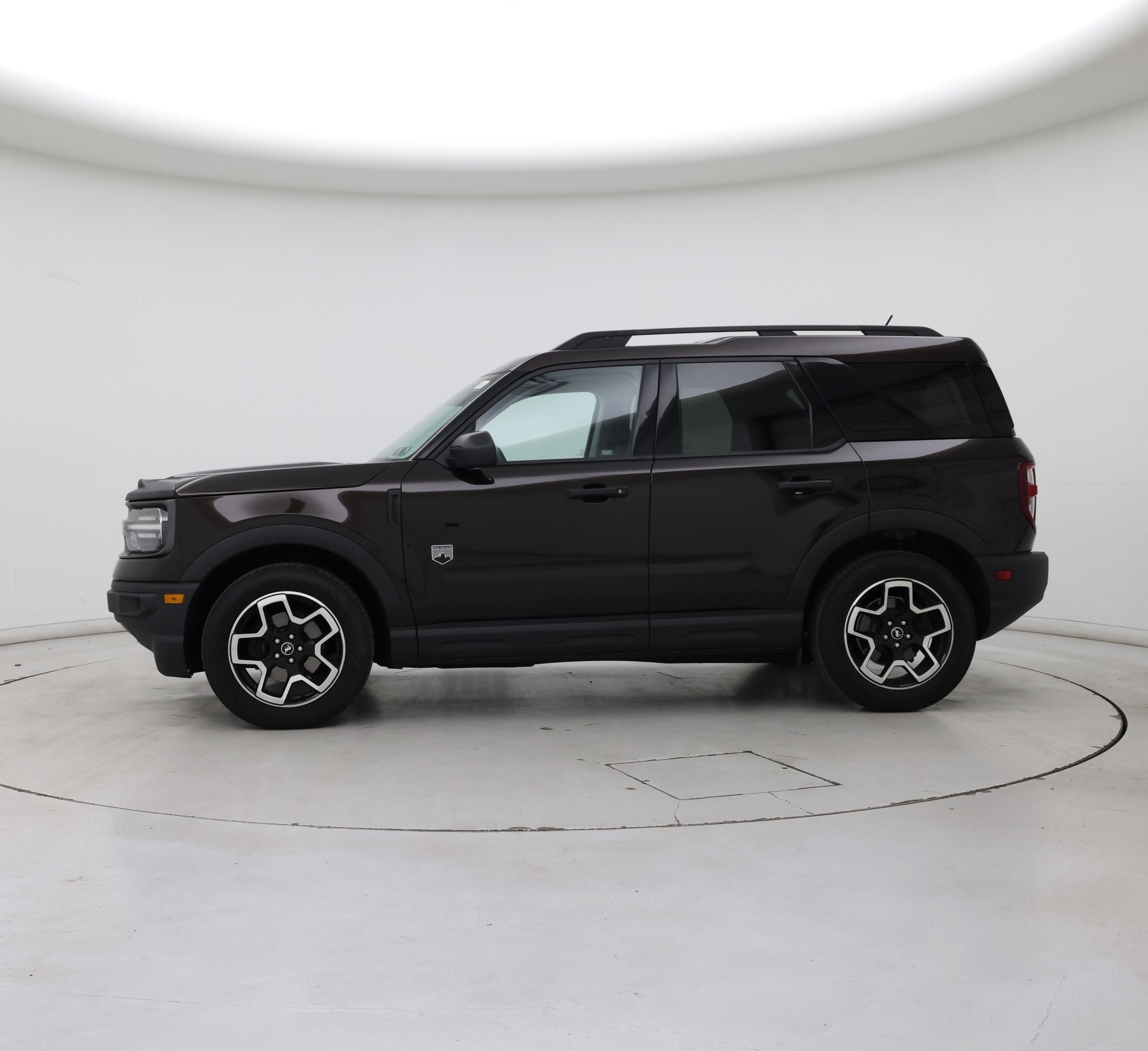 Thumbnail: 2021 Ford Bronco Sport - 3