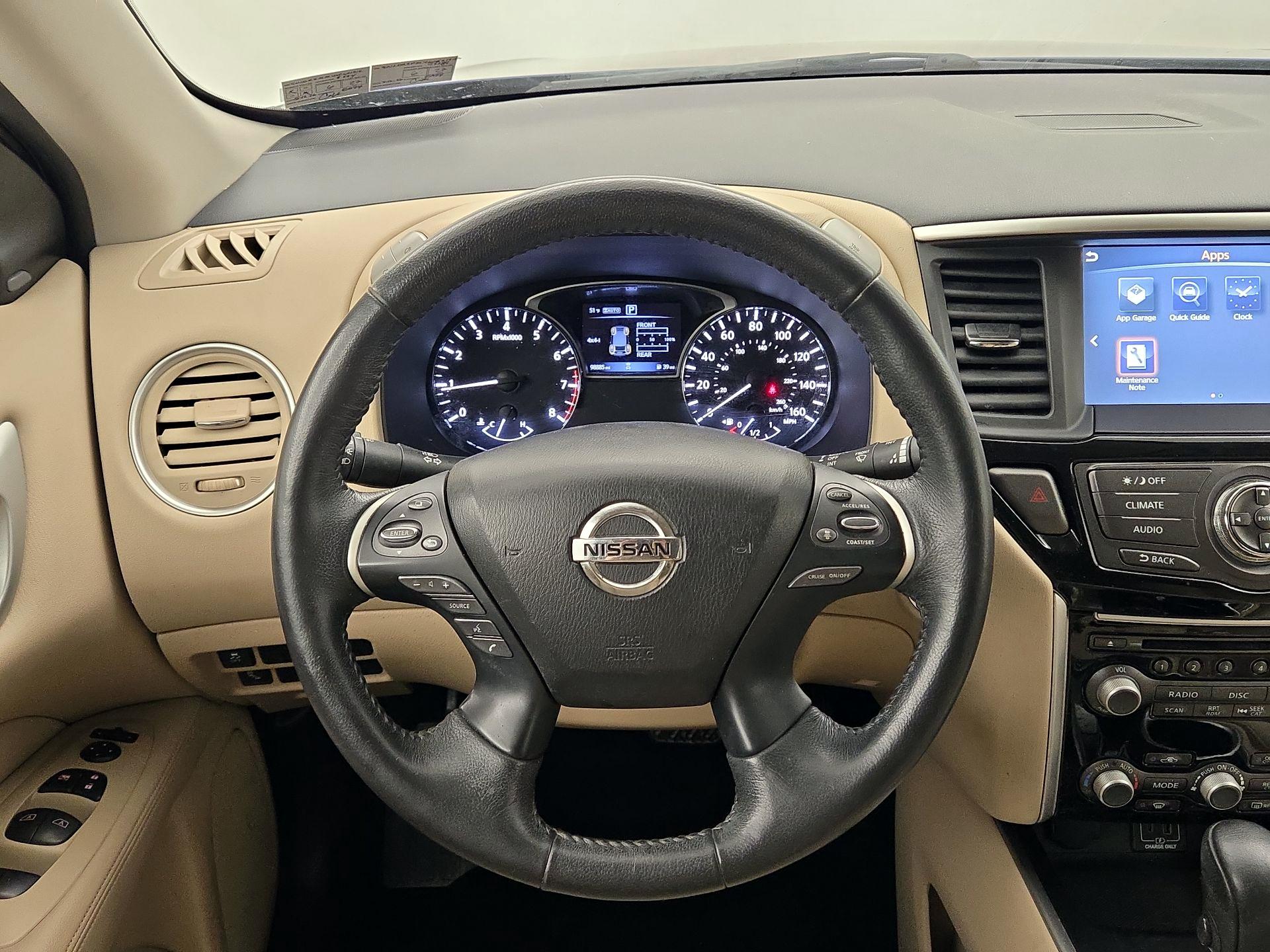 Thumbnail: 2019 Nissan Pathfinder - 10