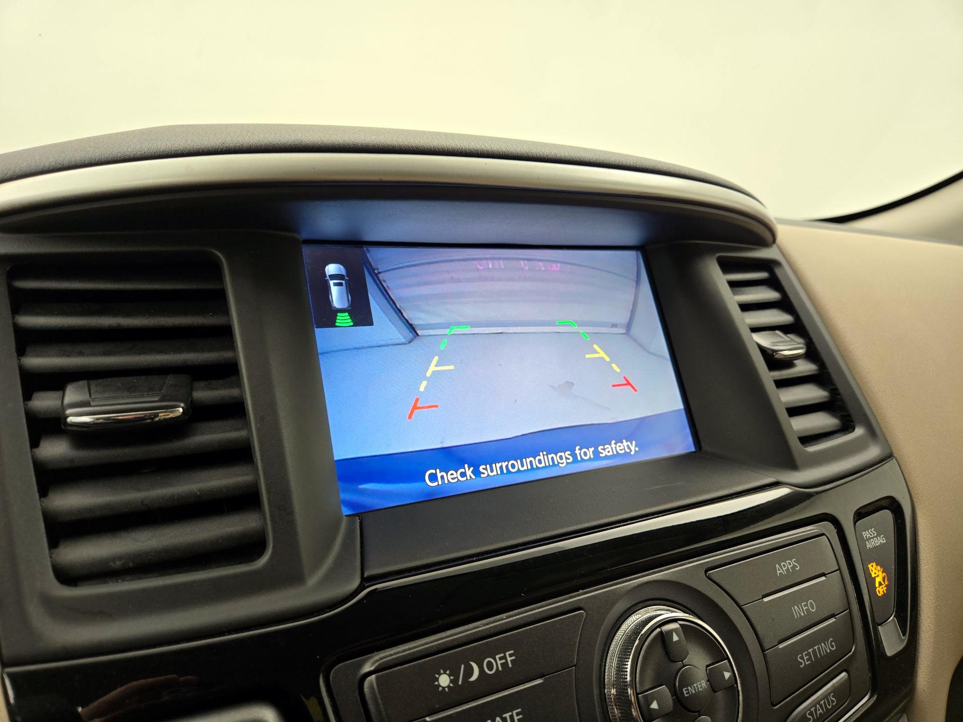 Thumbnail: 2019 Nissan Pathfinder - 14
